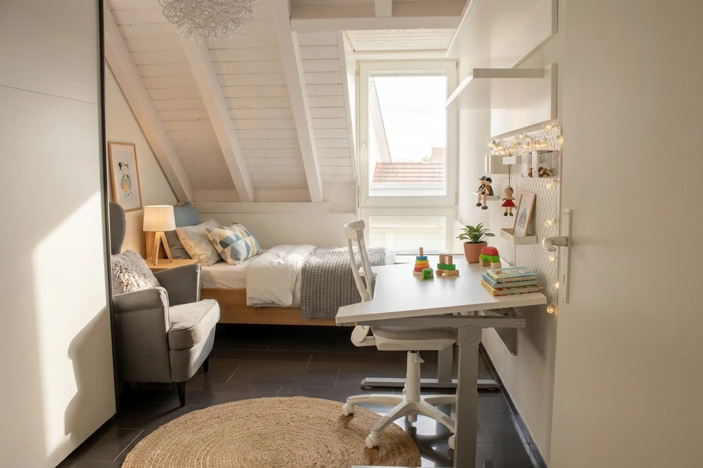 5.5-Zimmerwohnung, Balkon & Weitsicht in Rafz - 4