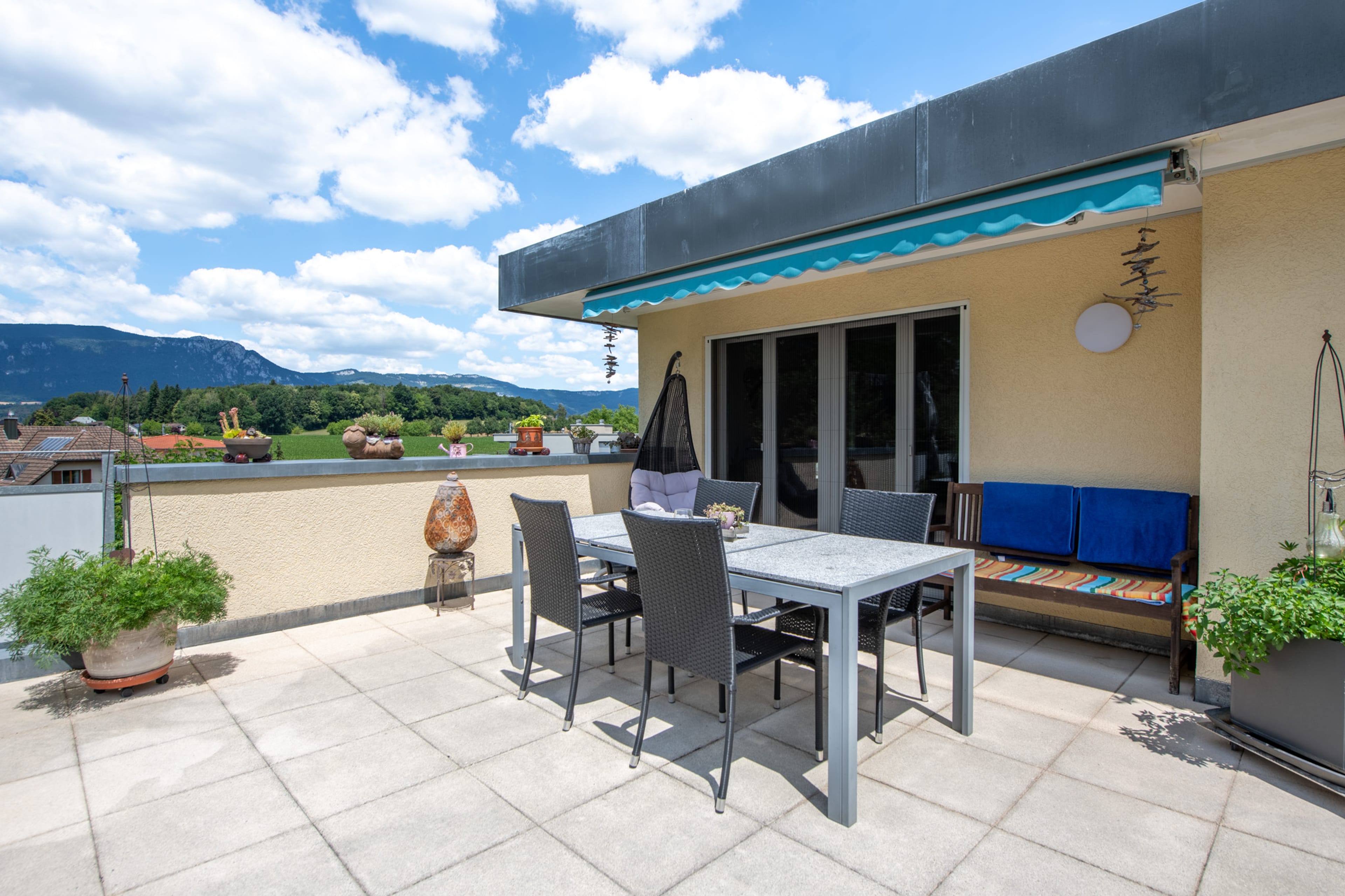 Attikawohnung mit traumhafter Terrasse, Lift und Jurablick - 17