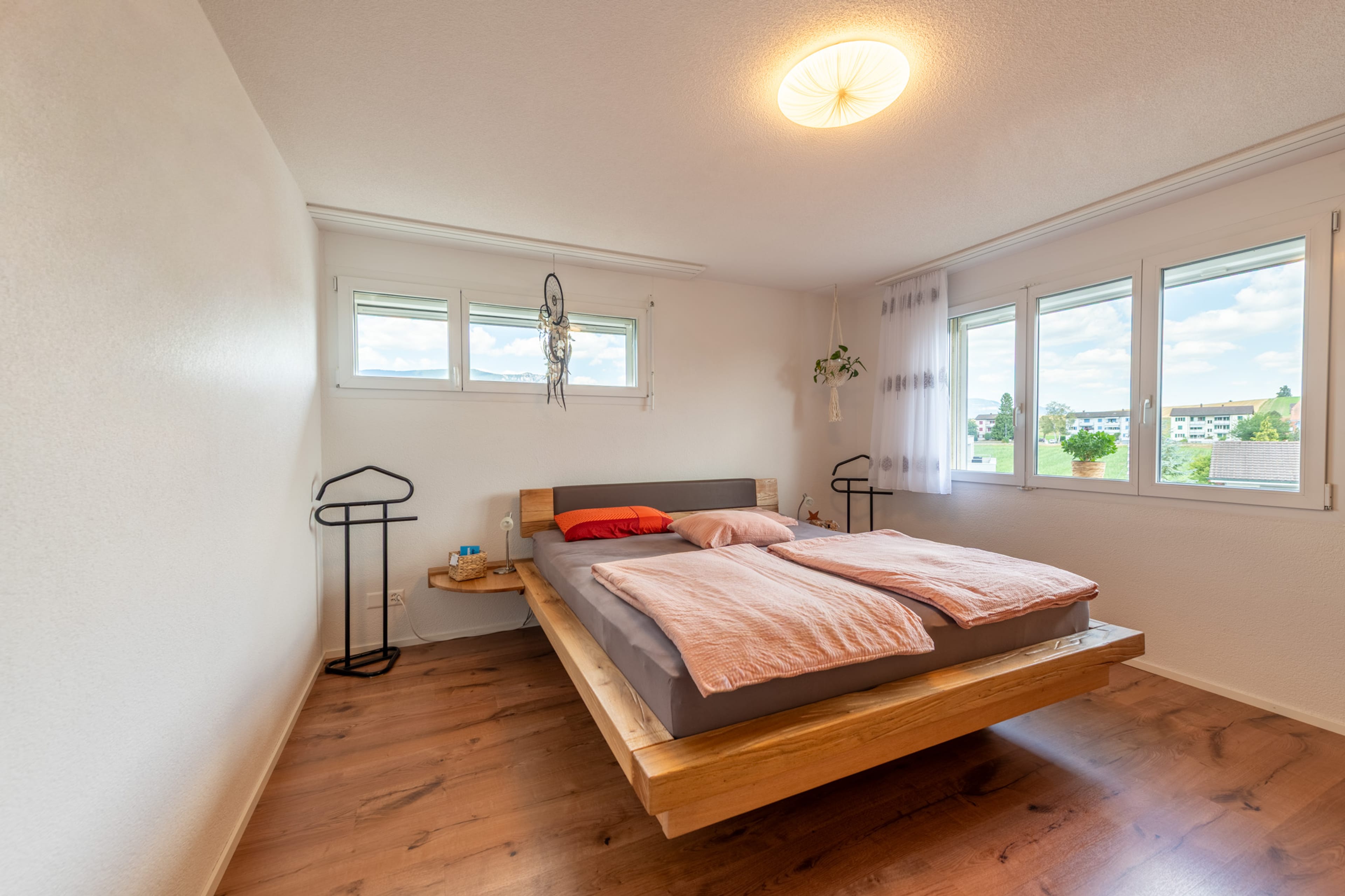 Attikawohnung mit traumhafter Terrasse, Lift und Jurablick - 9
