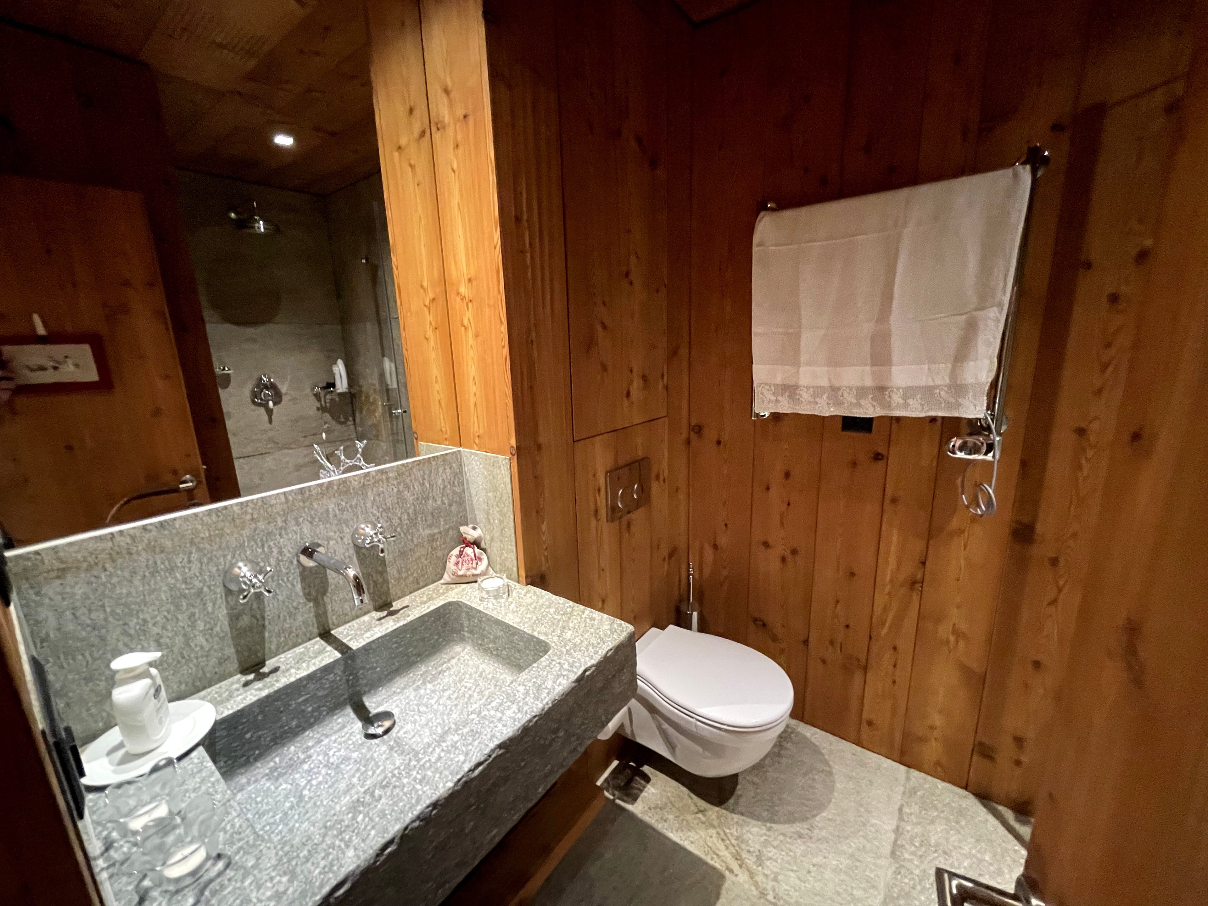3.5-Zi. Designwohnung mit grosser Terrasse in Laax kaufen - 10