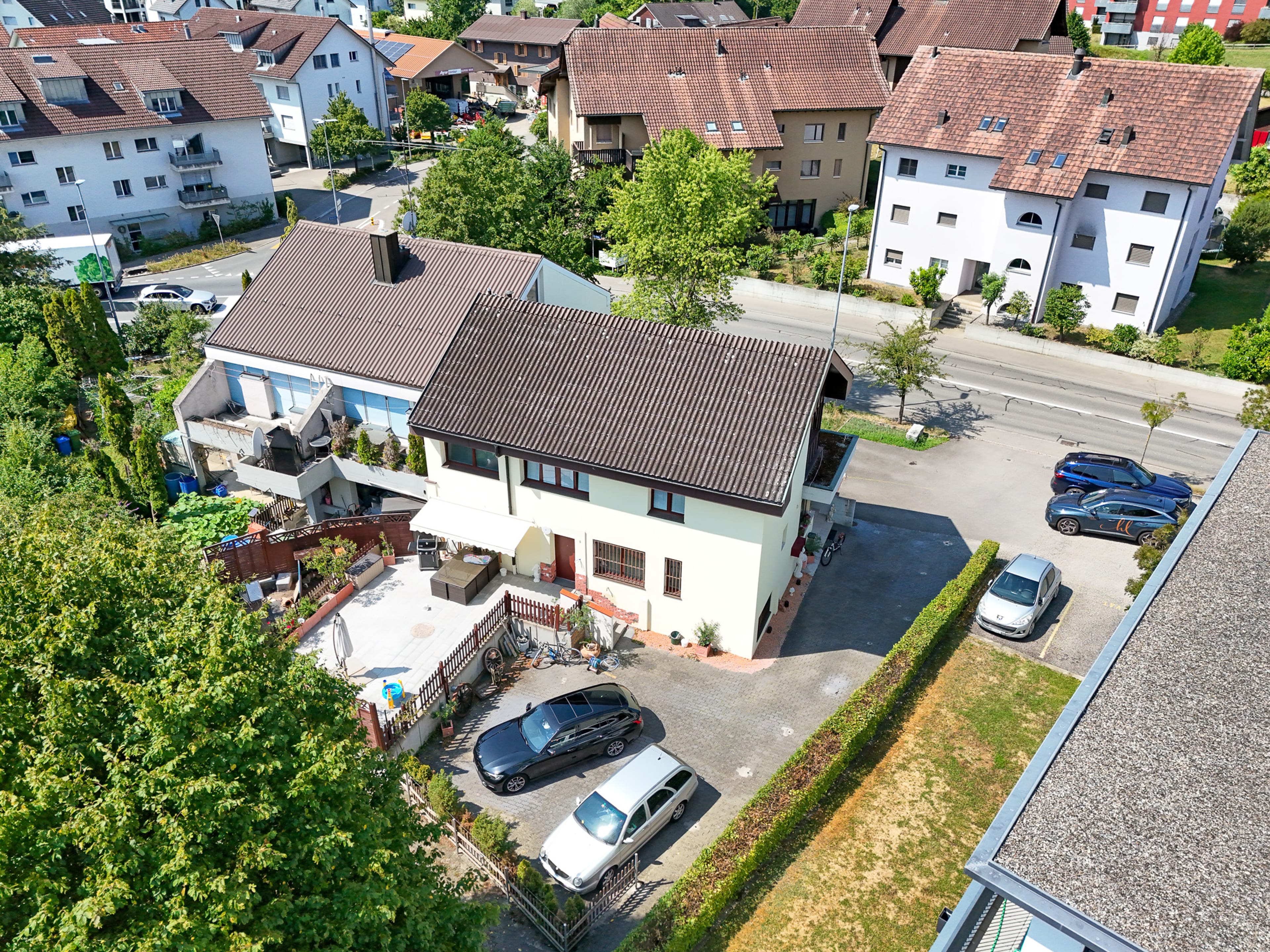 Doppeleinfamilienhaus mit 2 Wohnungen in Auw kaufen - 37