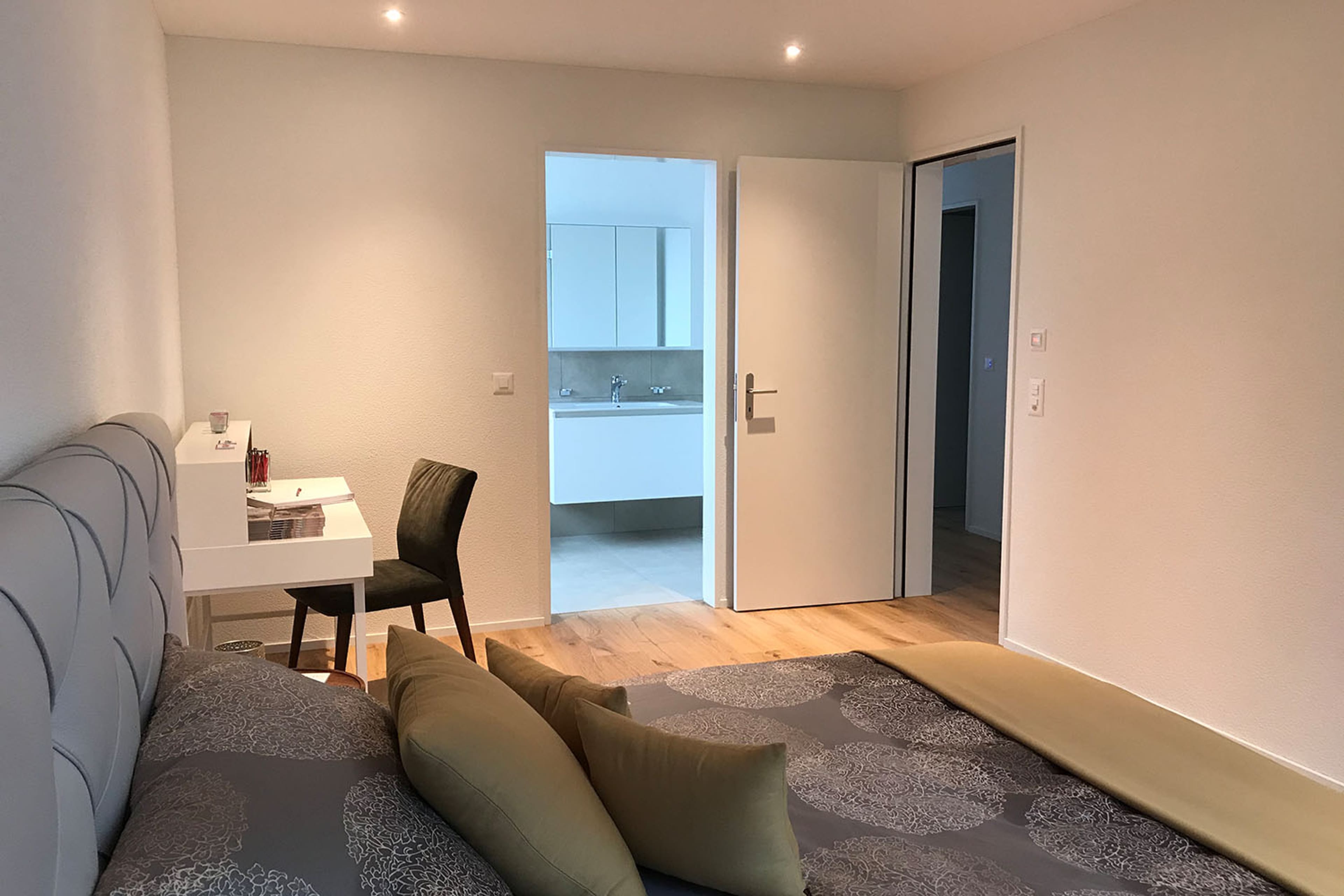 Moderne 4.5-Zi.-Wohnung mit grossem Balkon in Ennetbürgen mieten - 4