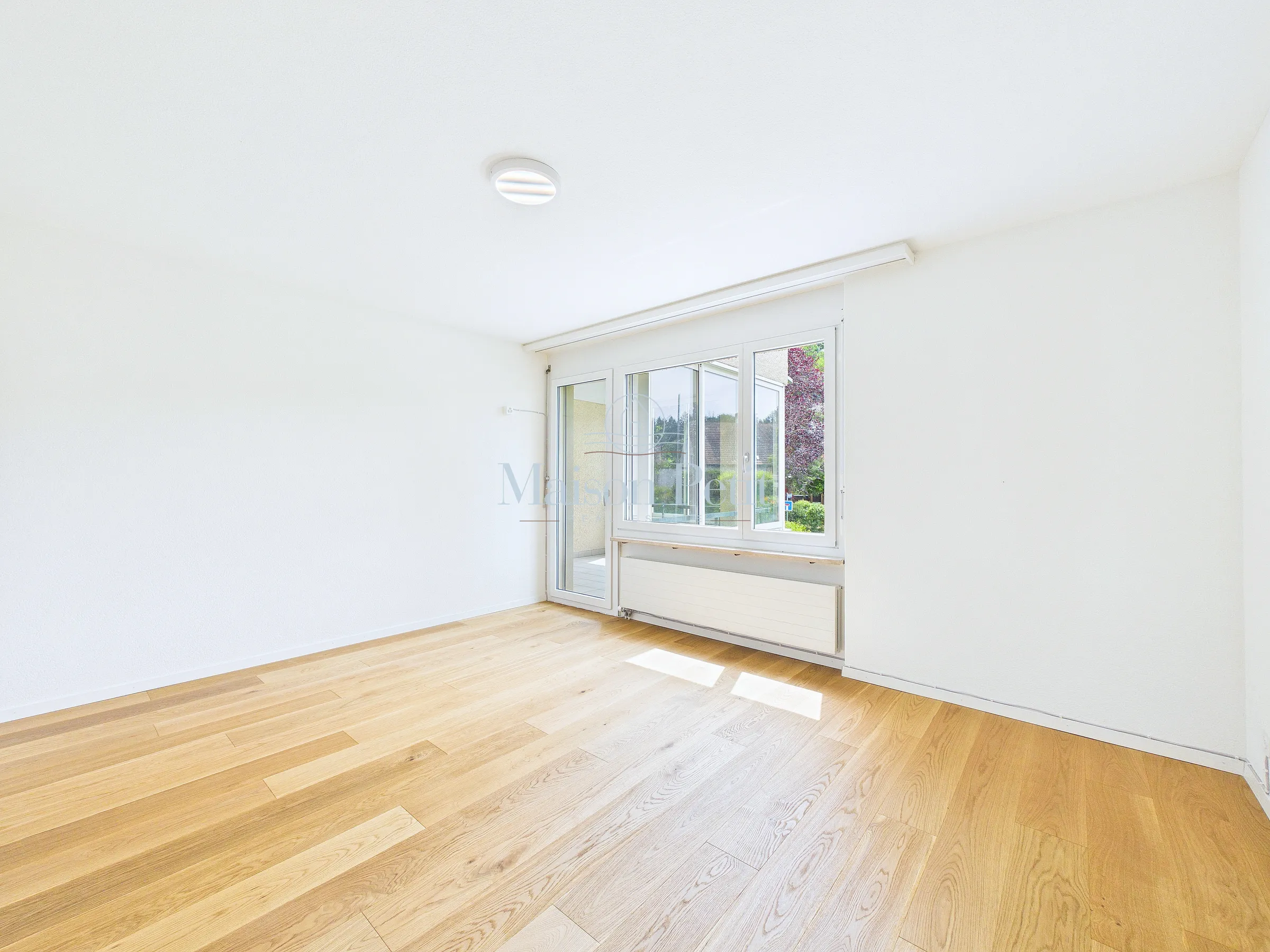 Perfekt für kleine Familien, Paare oder Singles - in Ebmatingen suchen 96m2 Wohnfläche mit verglaster Loggia neue Besitzer. - 22
