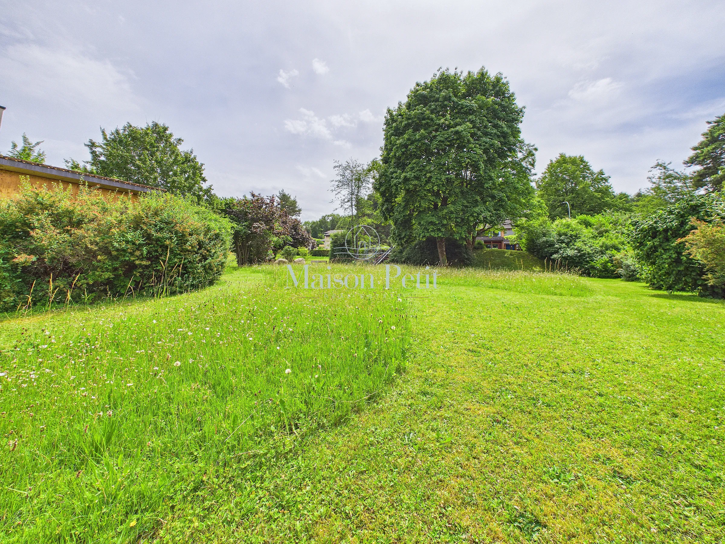 Perfekt für kleine Familien, Paare oder Singles - in Ebmatingen suchen 96m2 Wohnfläche mit verglaster Loggia neue Besitzer. - 12