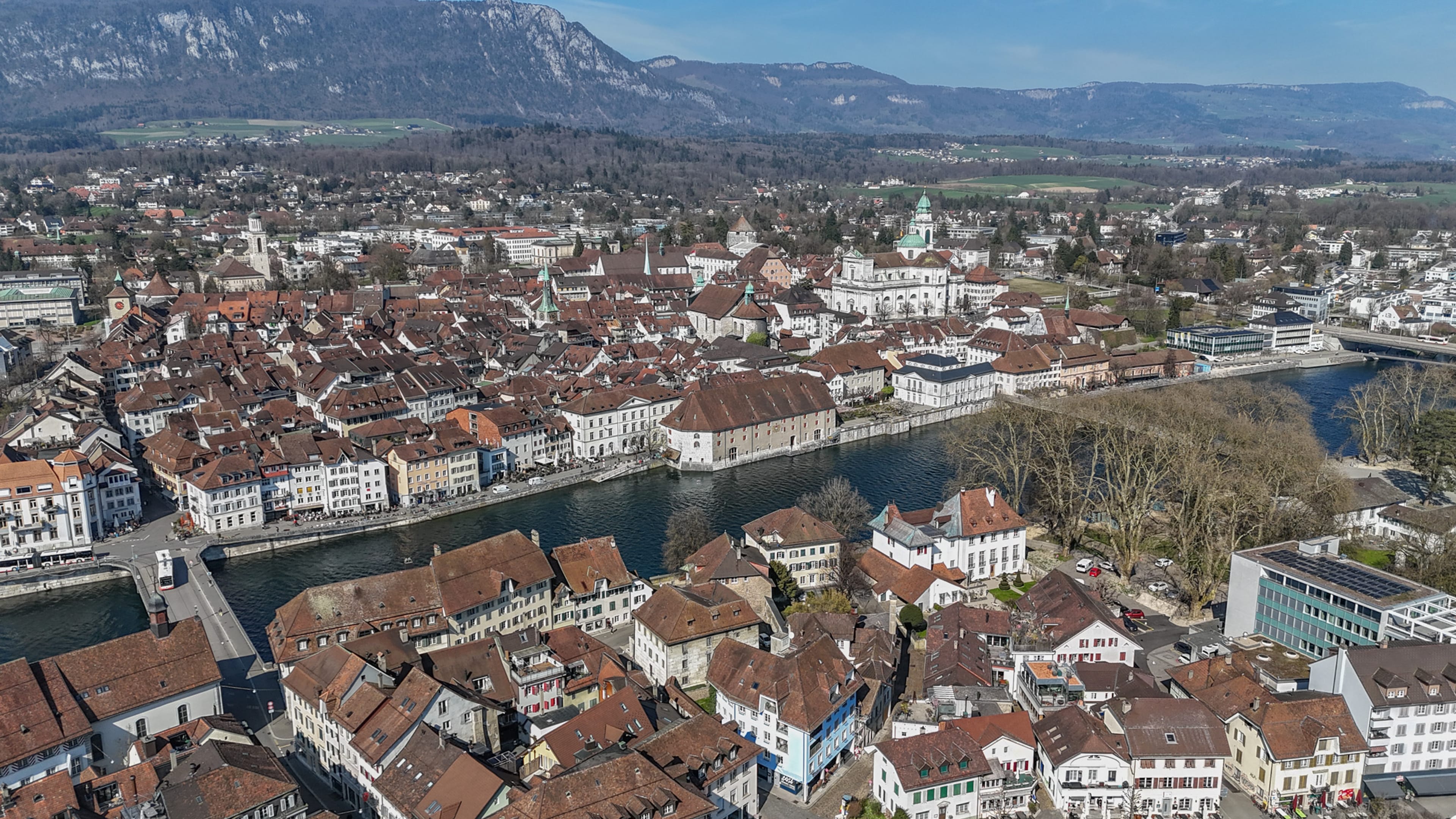 Attraktive Investitionsmöglichkeit: Wohn- und Geschäftsliegenschaften in der Stadt Solothurn - 1