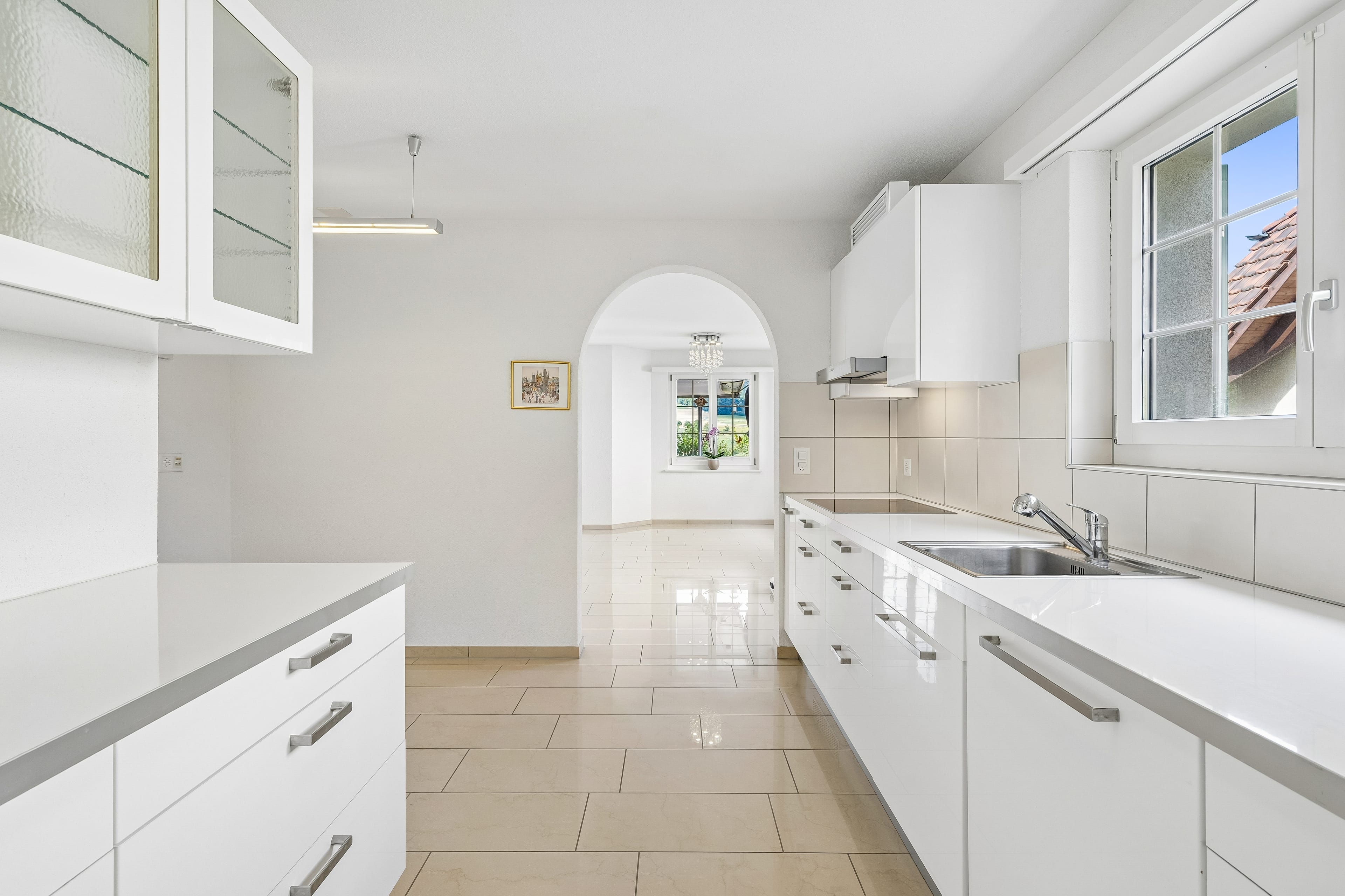 Exklusive Landhausvilla mit Türmli an sonniger Südwesthanglage, nur 30 Minuten bis Zürich HB - 10