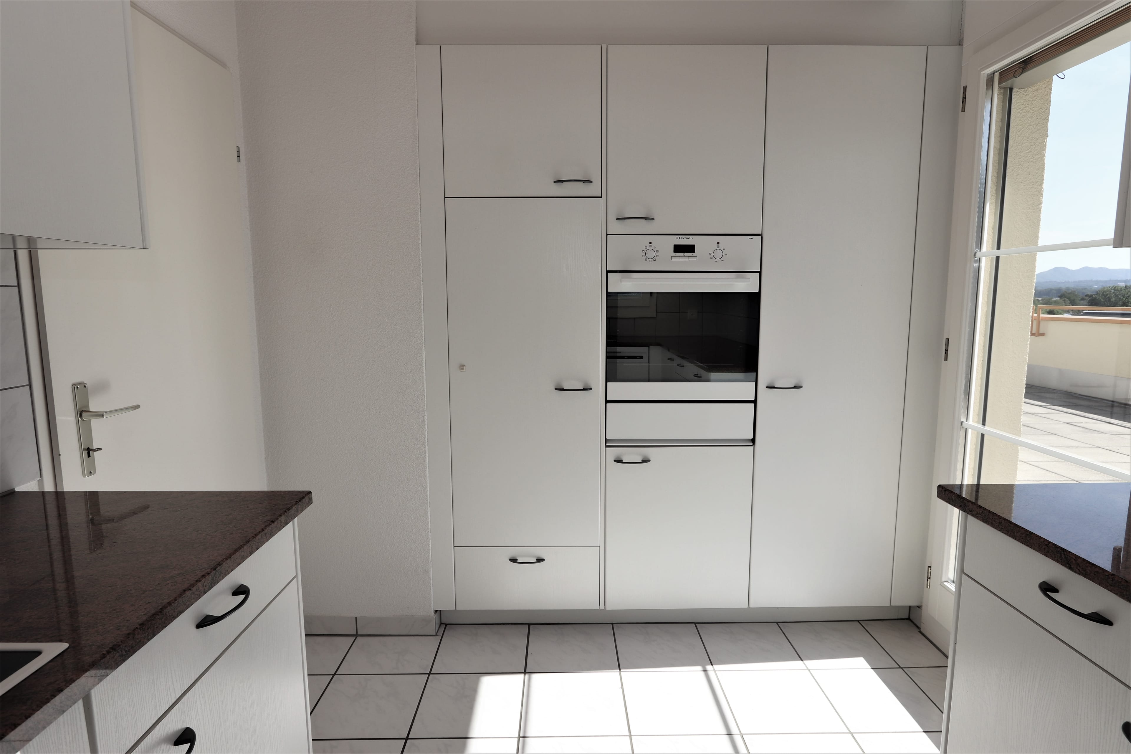 4.5-Zimmer-Attikawohnung mit 147 m² Terrassenfläche - Bild 4