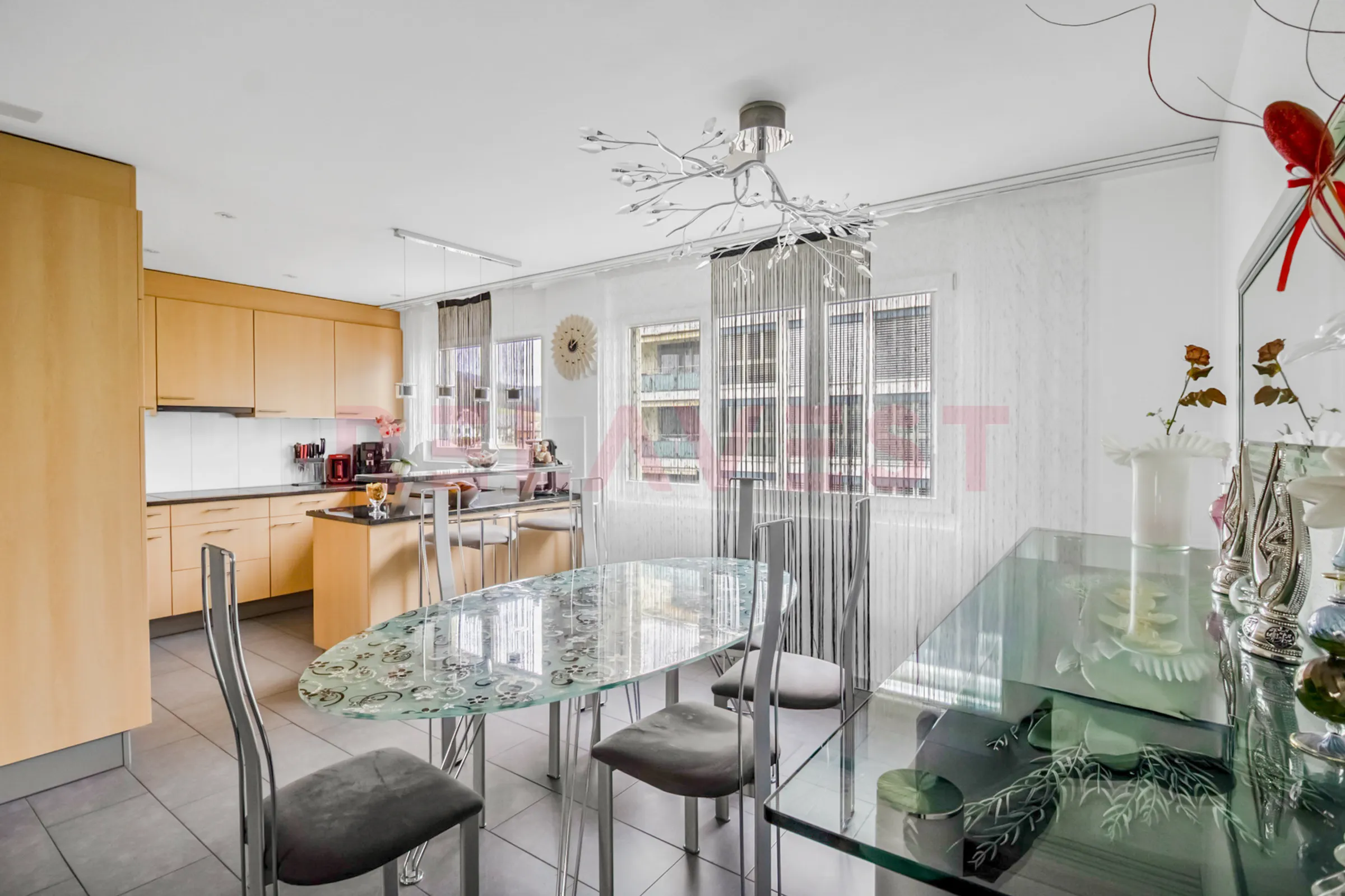 5.5-Zimmer-Wohnung in Oftringen - grosszügig mit Wintergarten-Balkon - 8