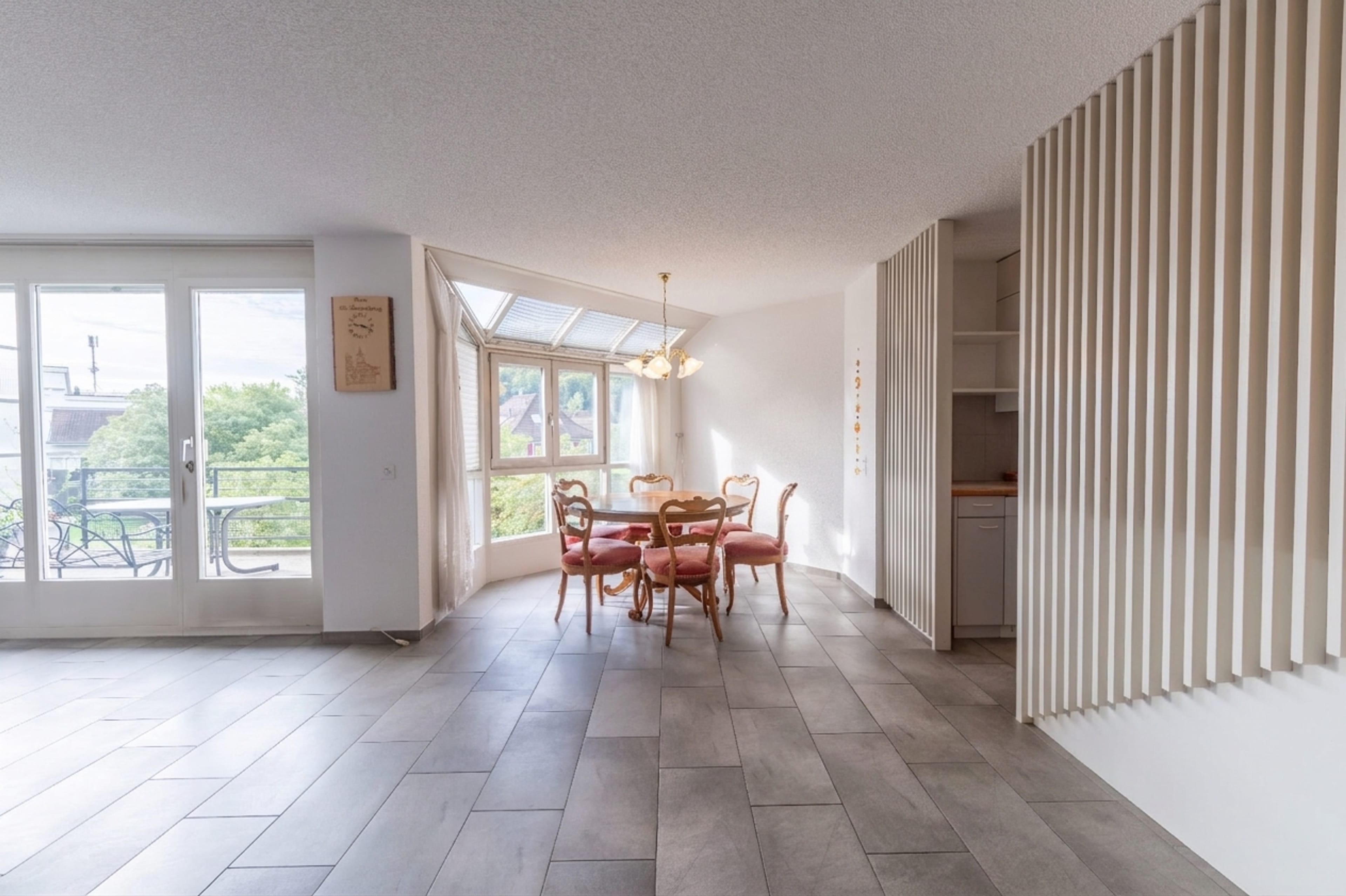 Licht & Raum zum Wohlfühlen – 4.5-Zimmer-Wohnung in Zuchwil - 3