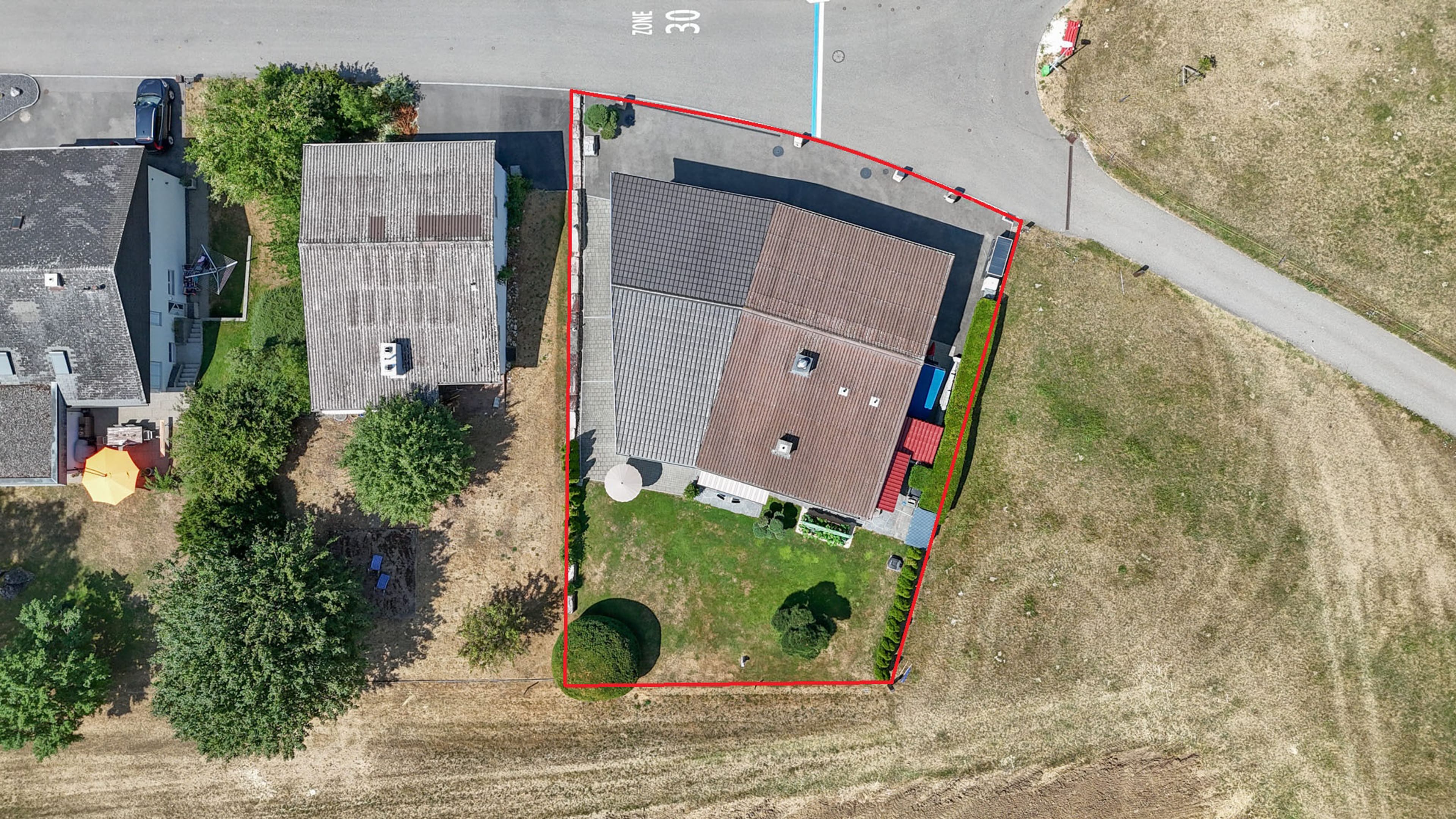 Wohnen an traumhafter Lage mit Weitsicht und grosser Garage - 13