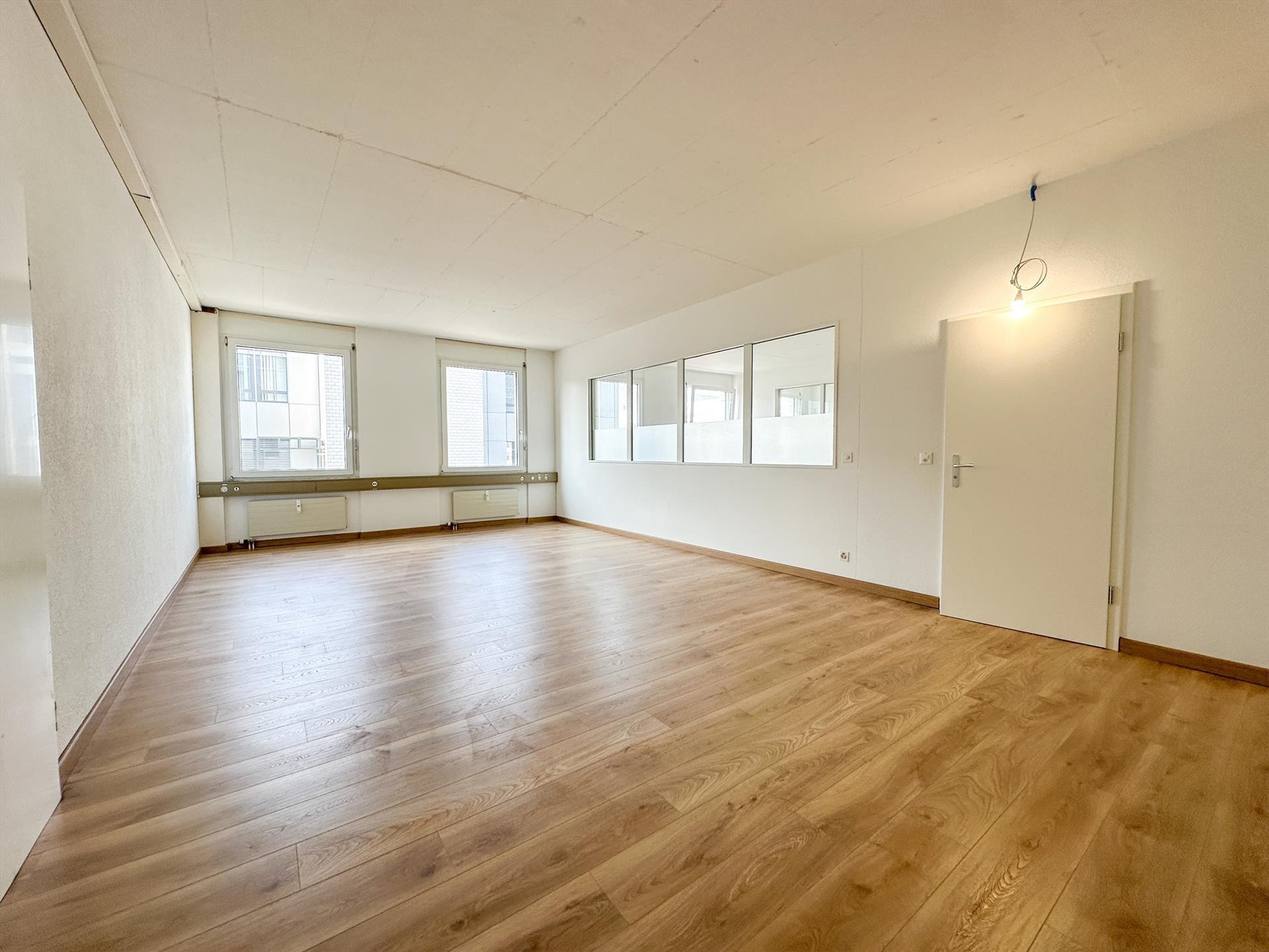 SharedSpace 23: flexibles Büro 31 m² mit Küche, Reinach Kägen