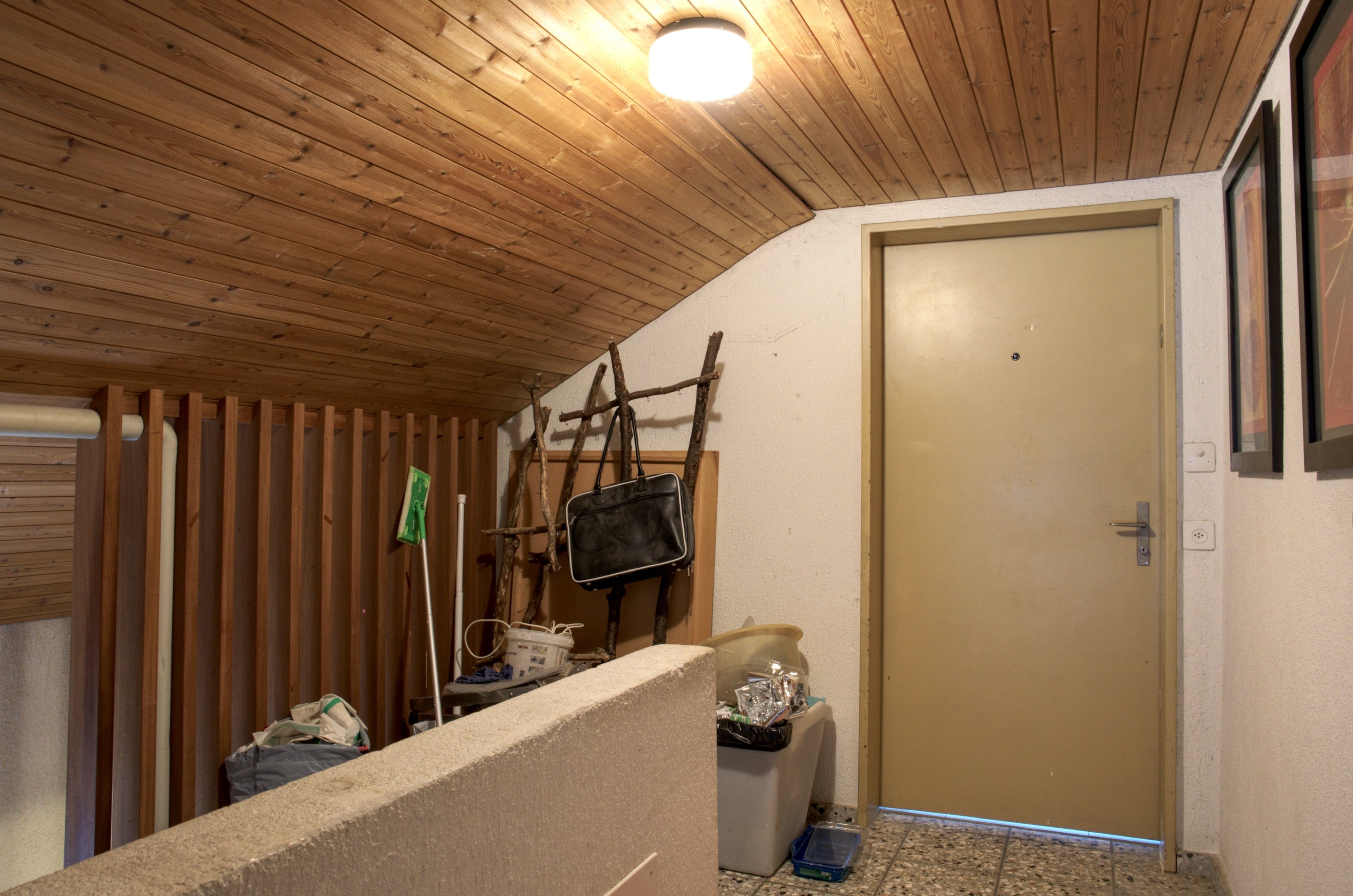 Teilsanierte Dachgeschosswohnung mit zusätzlichem Ausbaupotential - 18