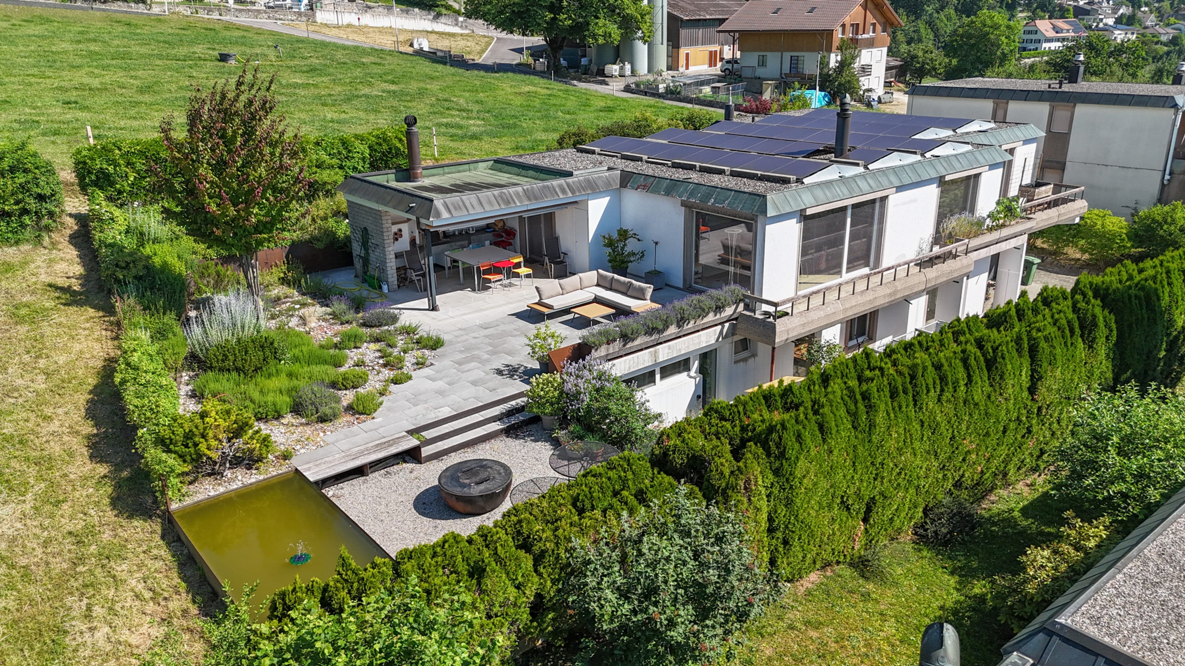 Hoch über Grenchen: Wohnglück mit Panorama & Terrasse - 1