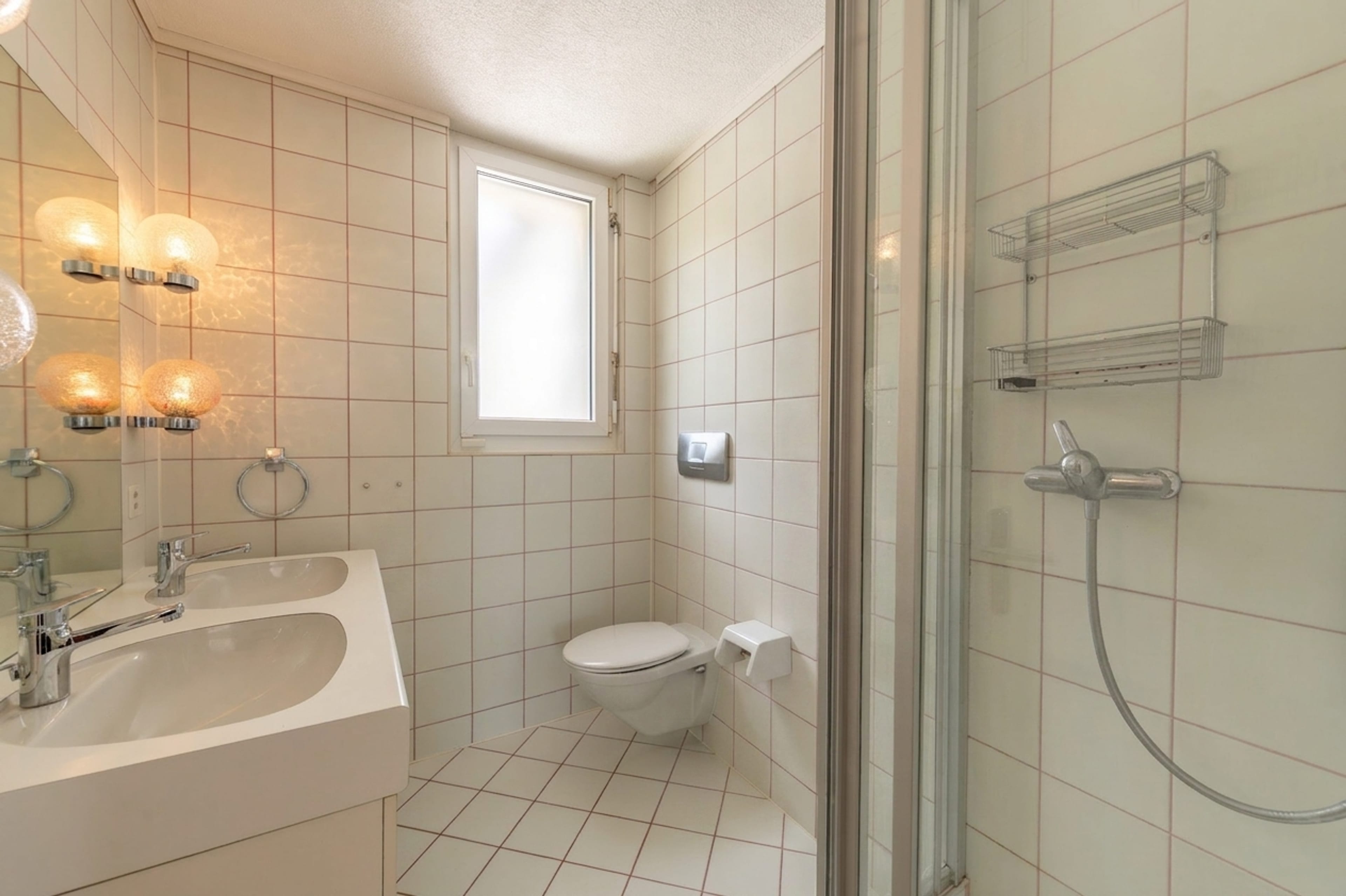 Hoch über Grenchen: Wohnglück mit Panorama & Terrasse - 11