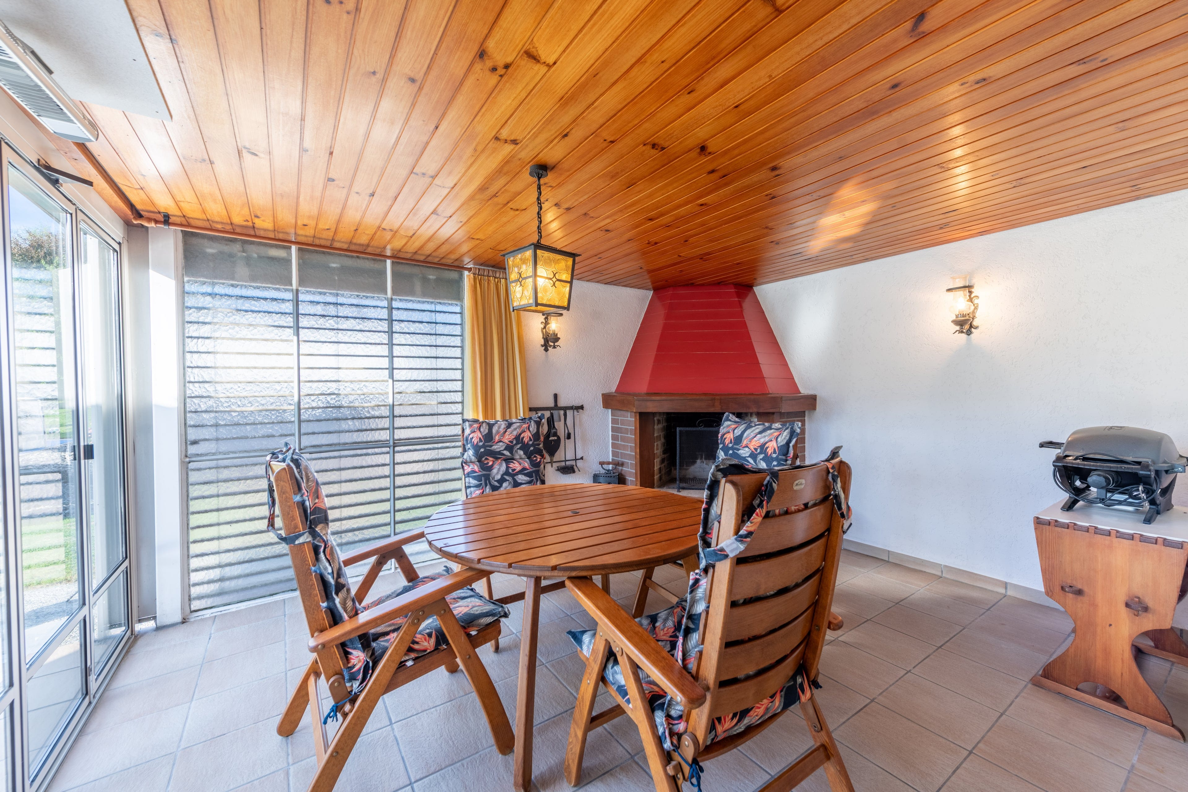 Ein Zuhause zum Geniessen – 5-Zimmer Einfamilienhaus mit Wintergarten & viel Grünfläche - 4