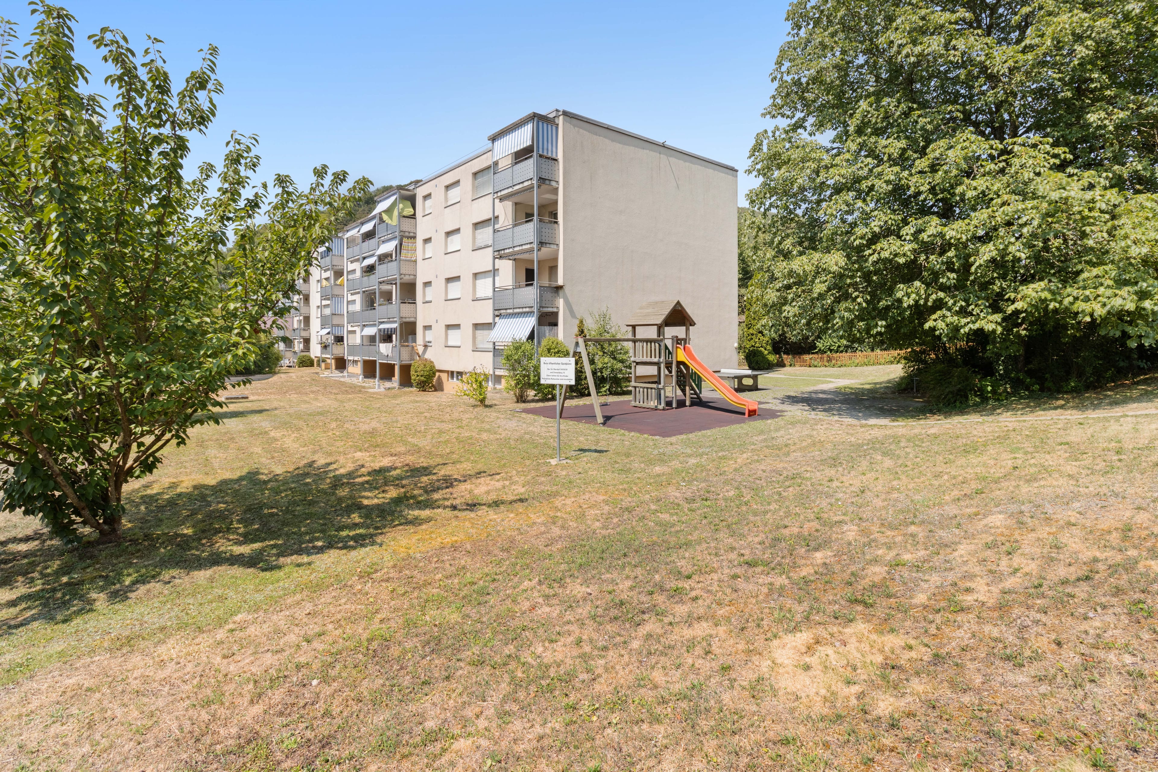 Helle 4.5-Zimmer-Wohnung mit Balkon in Beringen kaufen - 9