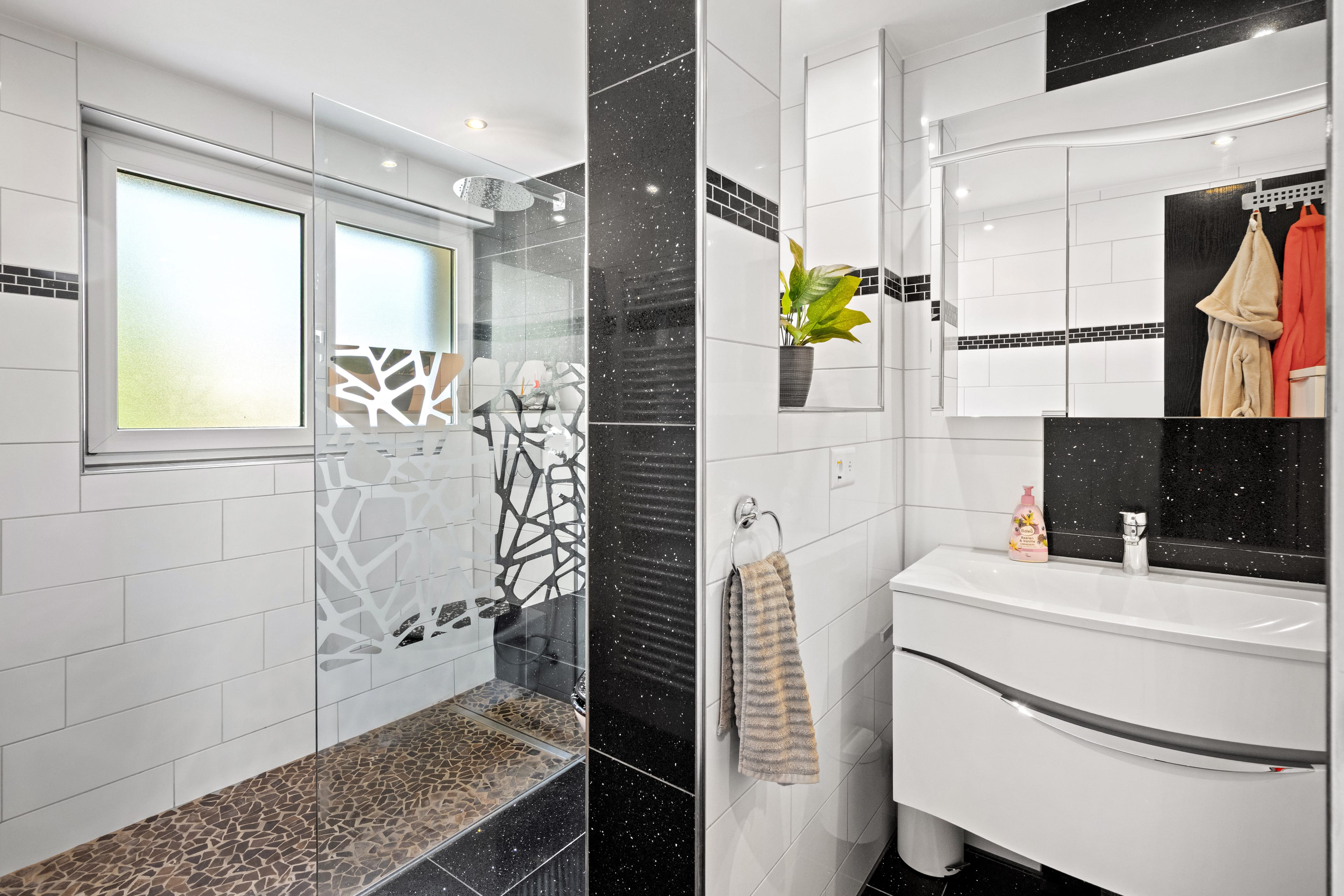 Helle 4.5-Zimmer-Wohnung mit Balkon in Beringen kaufen - 10