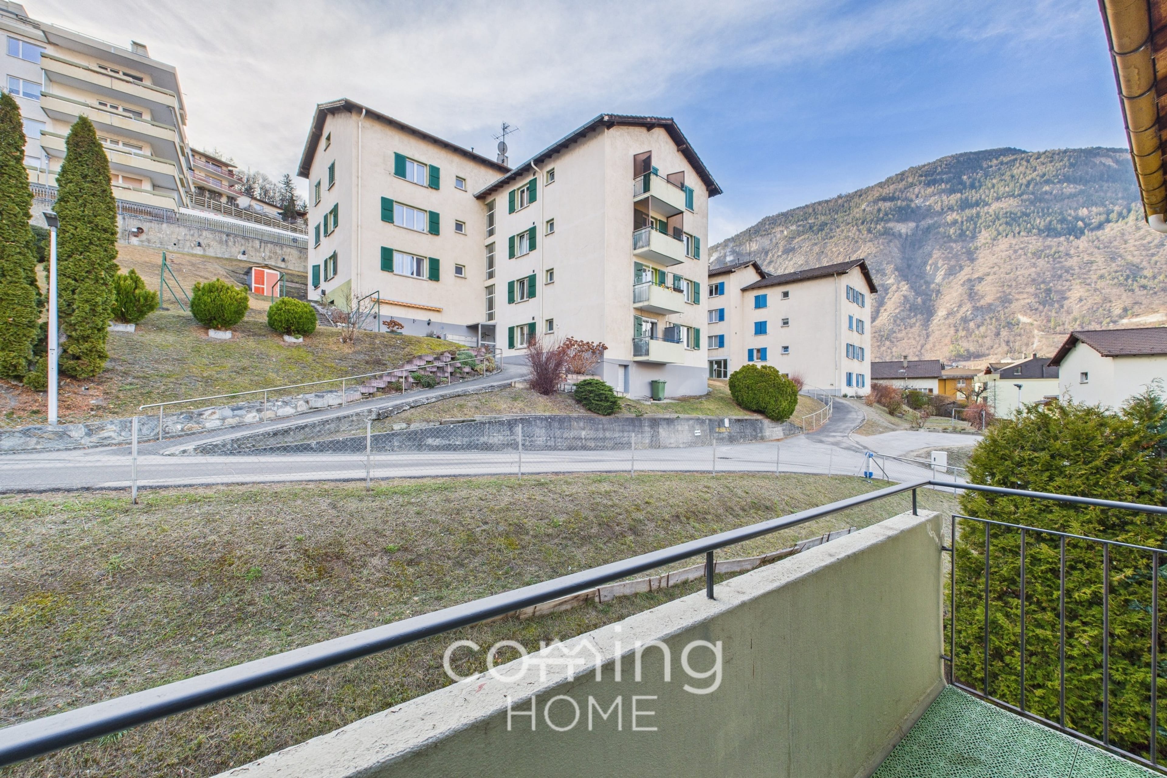 Sonnige 3.5-Zimmerwohnung mit Balkon und Bergsicht in ruhiger Lage - 11