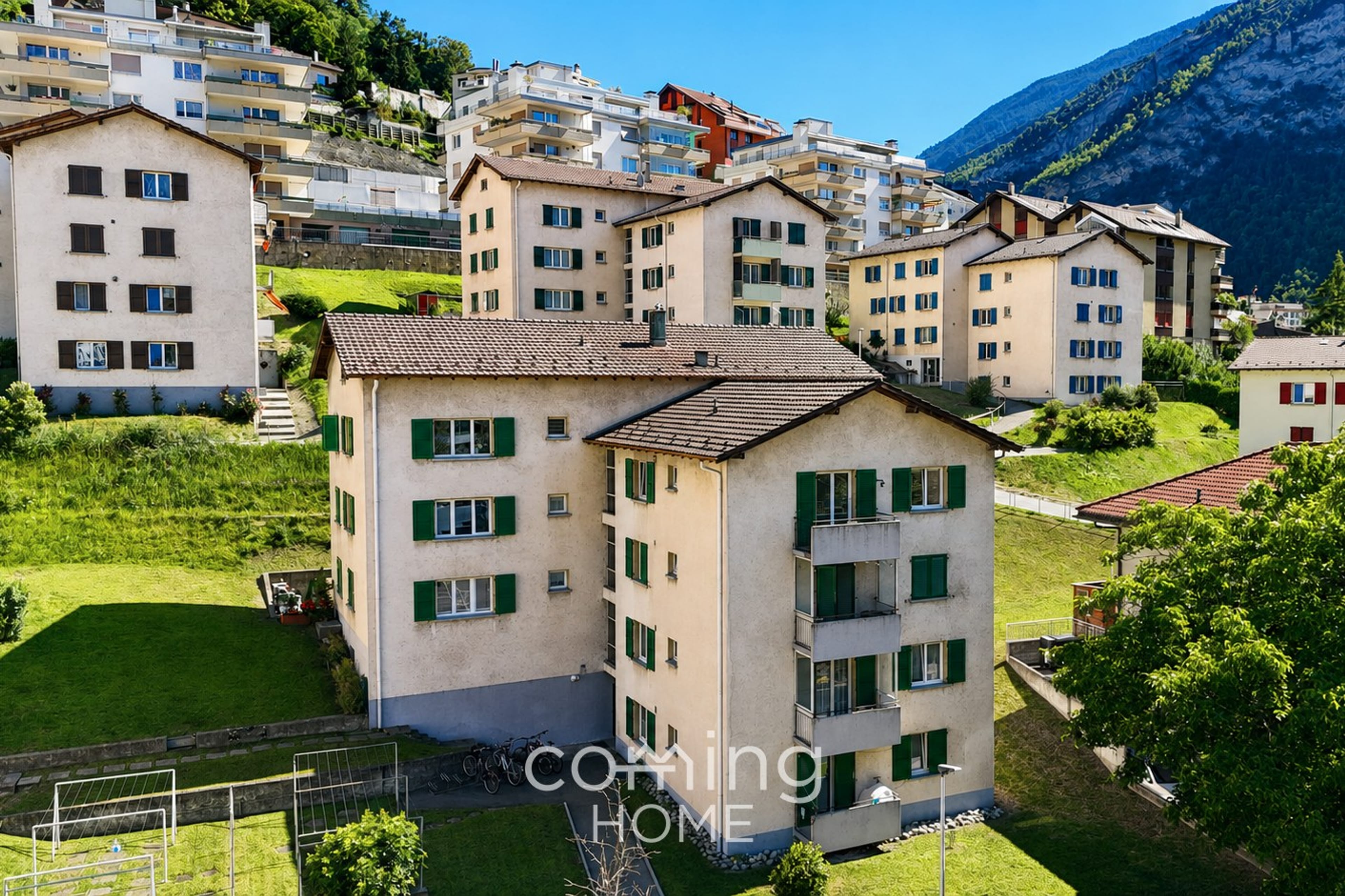 Sonnige 3.5-Zimmerwohnung mit Balkon und Bergsicht in ruhiger Lage - 12