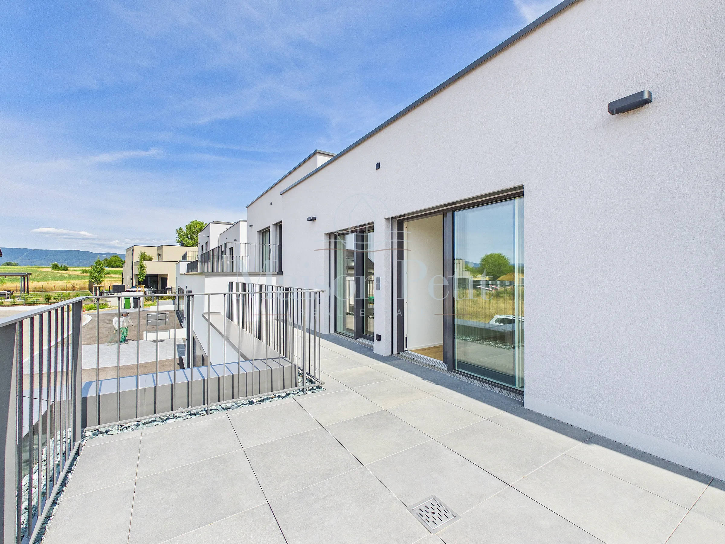 Ein Haus zum verlieben, nachhaltig, praktisch und mit einzigartig grosszügigen Terrassen - 16