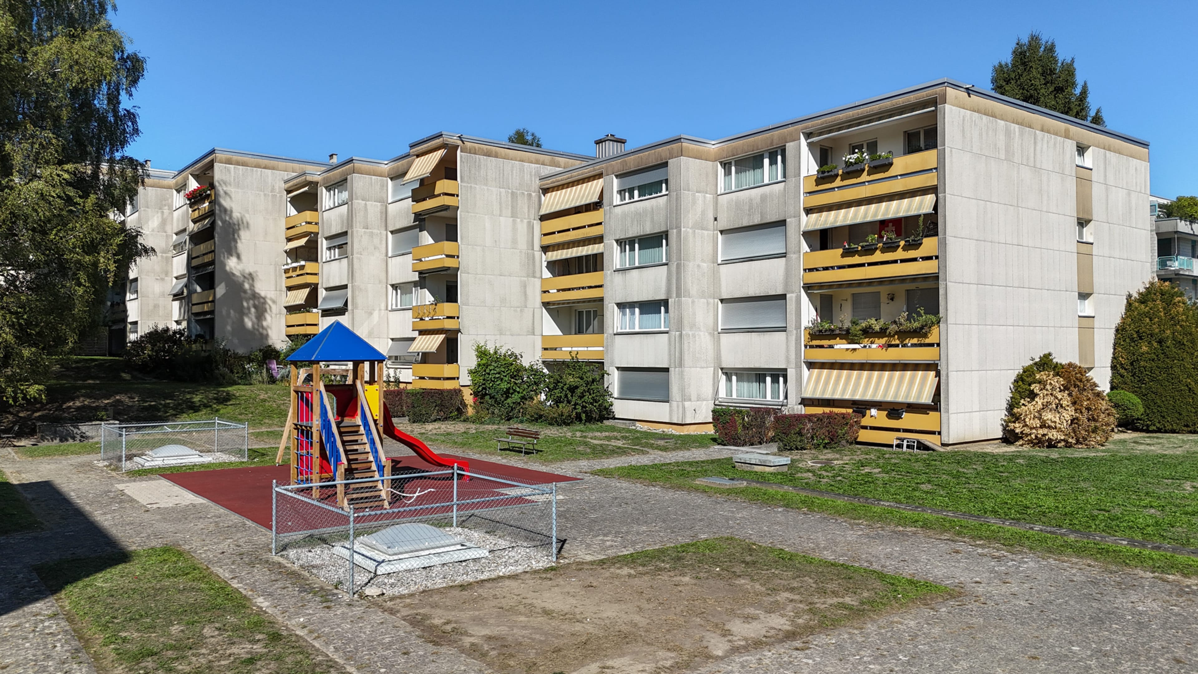 Viel Raum zum Wohlfühlen – helle 4-Zimmerwohnung mit Balkon und Lift - 9