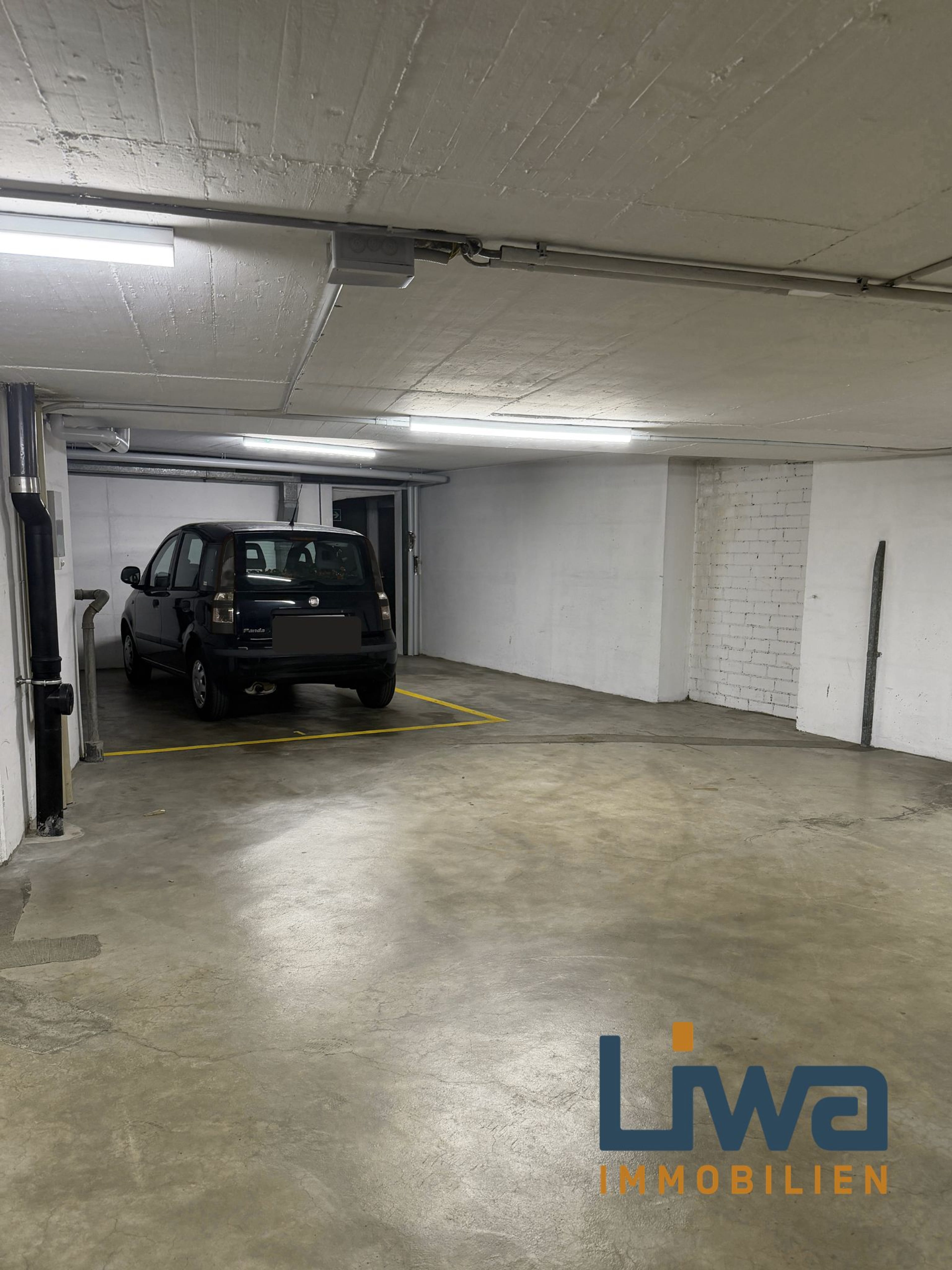 Tiefgaragenplatz nähe Brausebad - überbreit - 2
