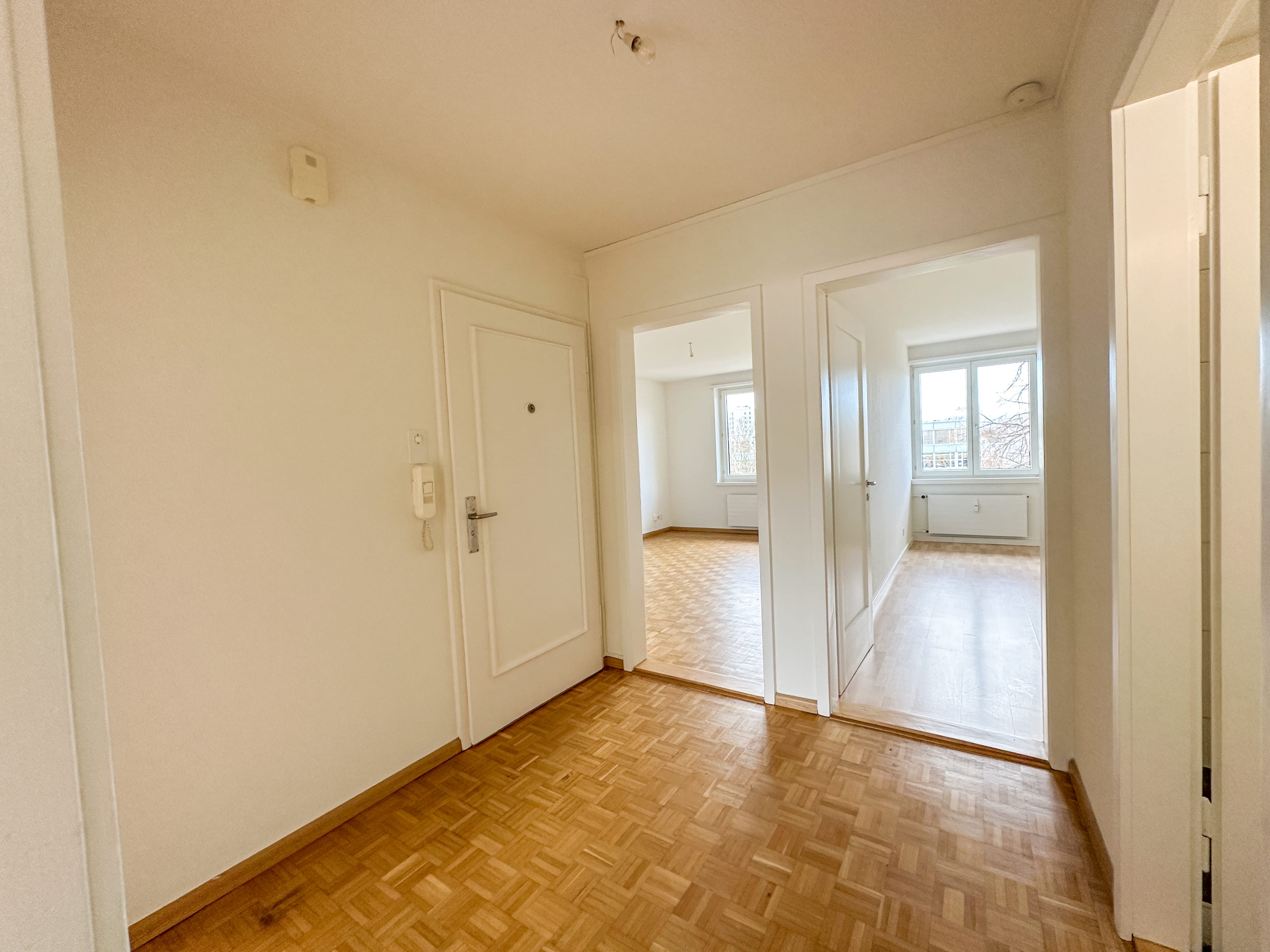 Helle 3-Zimmer-Dachwohnung mit Balkon nähe Wasgenring zu vermieten - 5