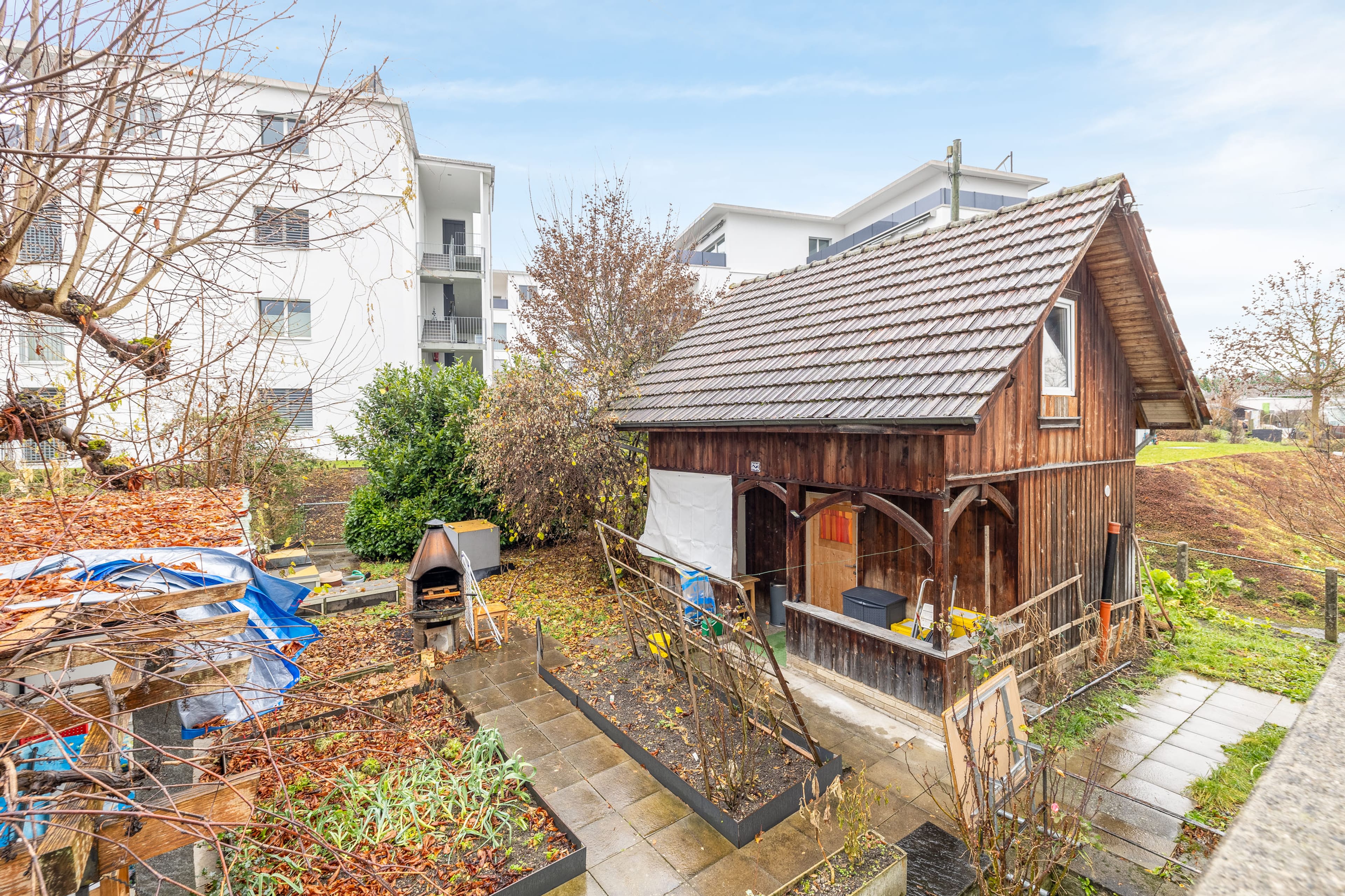 Mehrfamilienhaus mit Garten und Potential - Bild 5