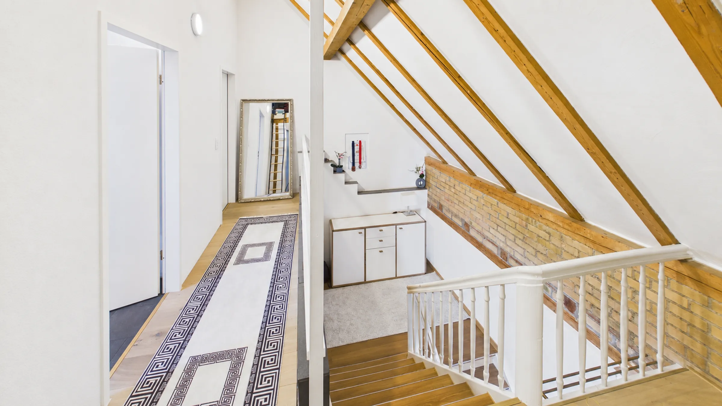 2 Häuser mit 8-Zimmer und grosser Terrasse in Kollbrunn zu verkaufen - 12