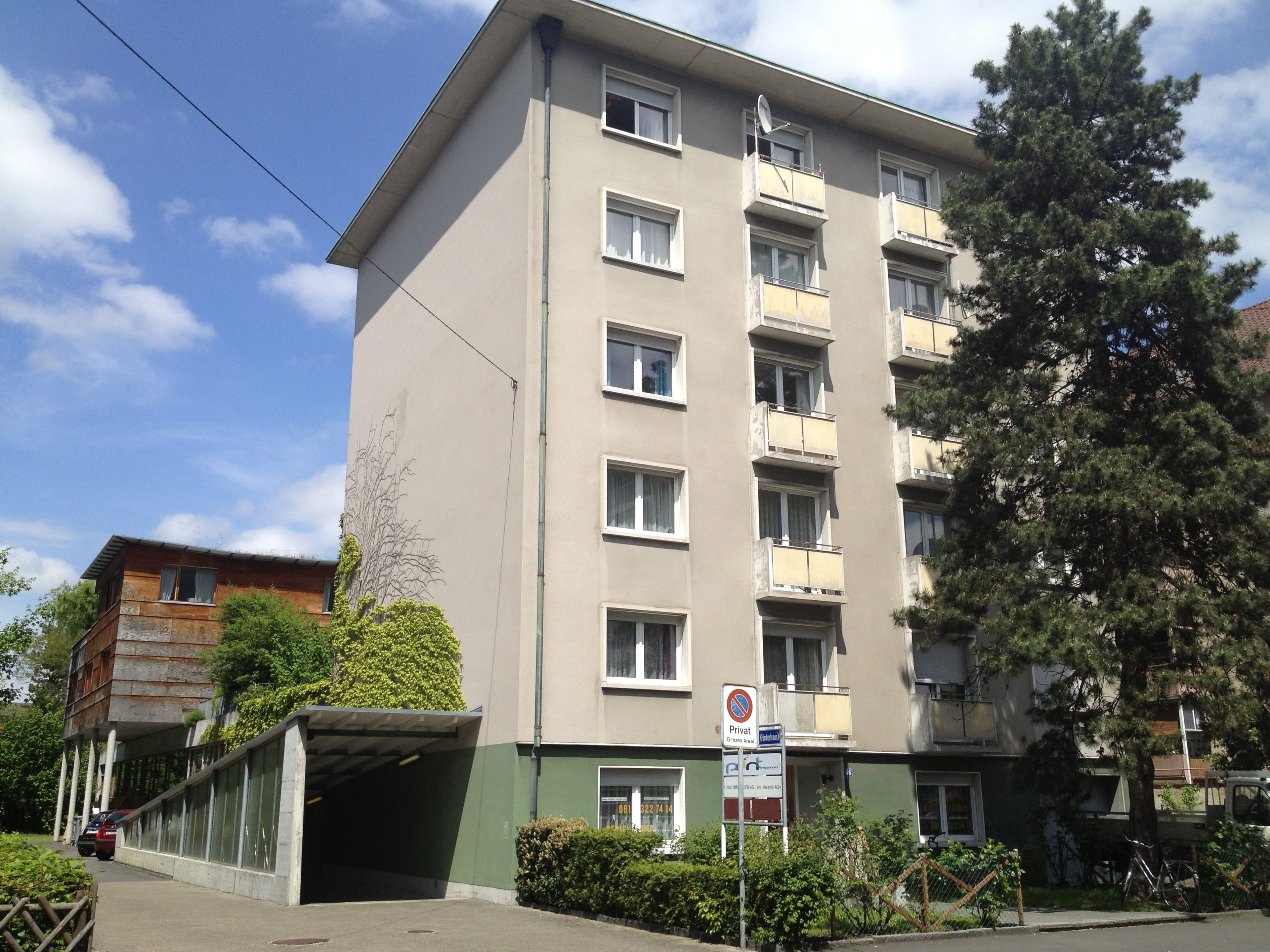 Tiefgaragenplatz nähe Wasgenring mieten - Blotzheimerstrasse 68