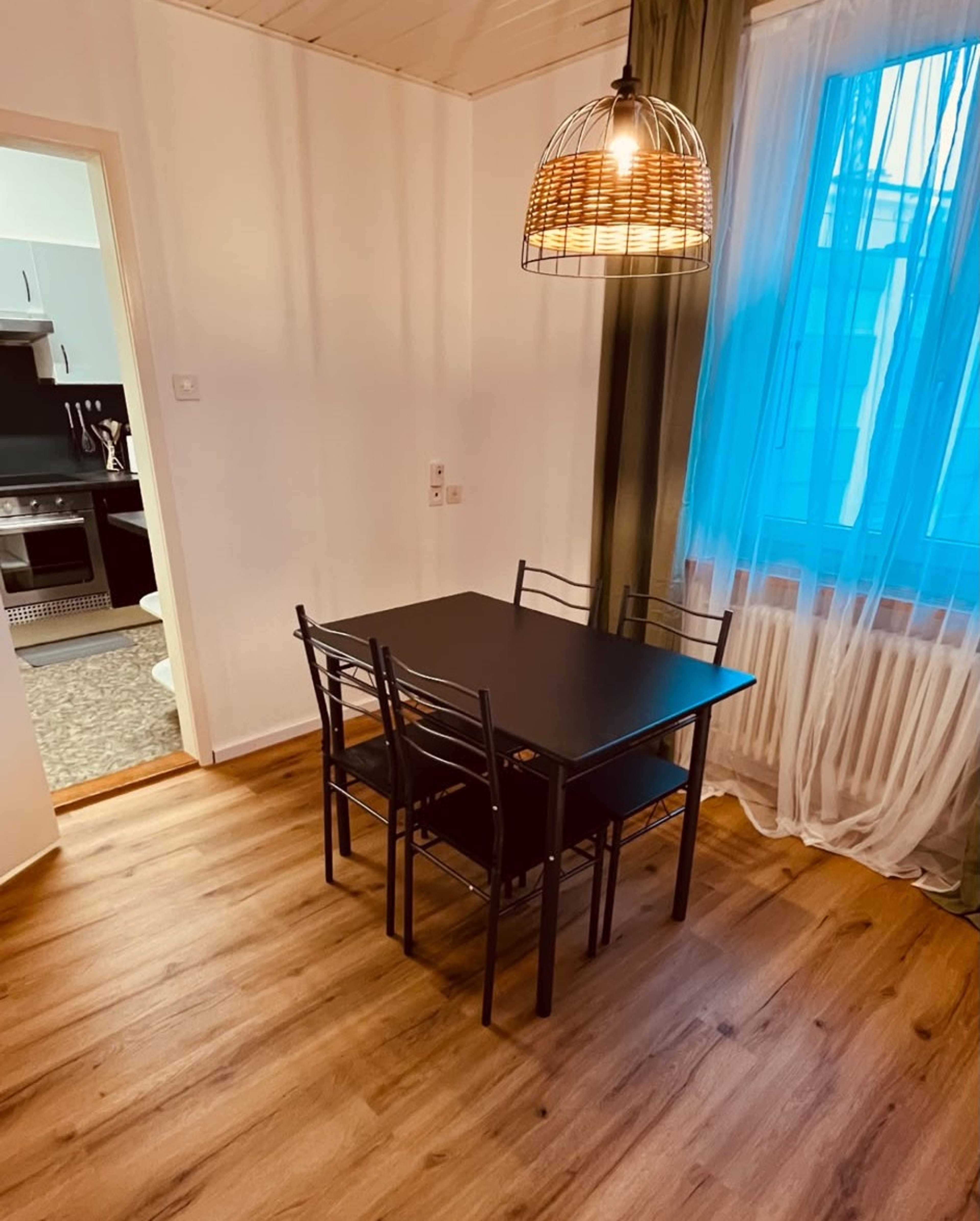 Möblierte 2.5-Zimmer Wohnung im Herzen von Thun - 7