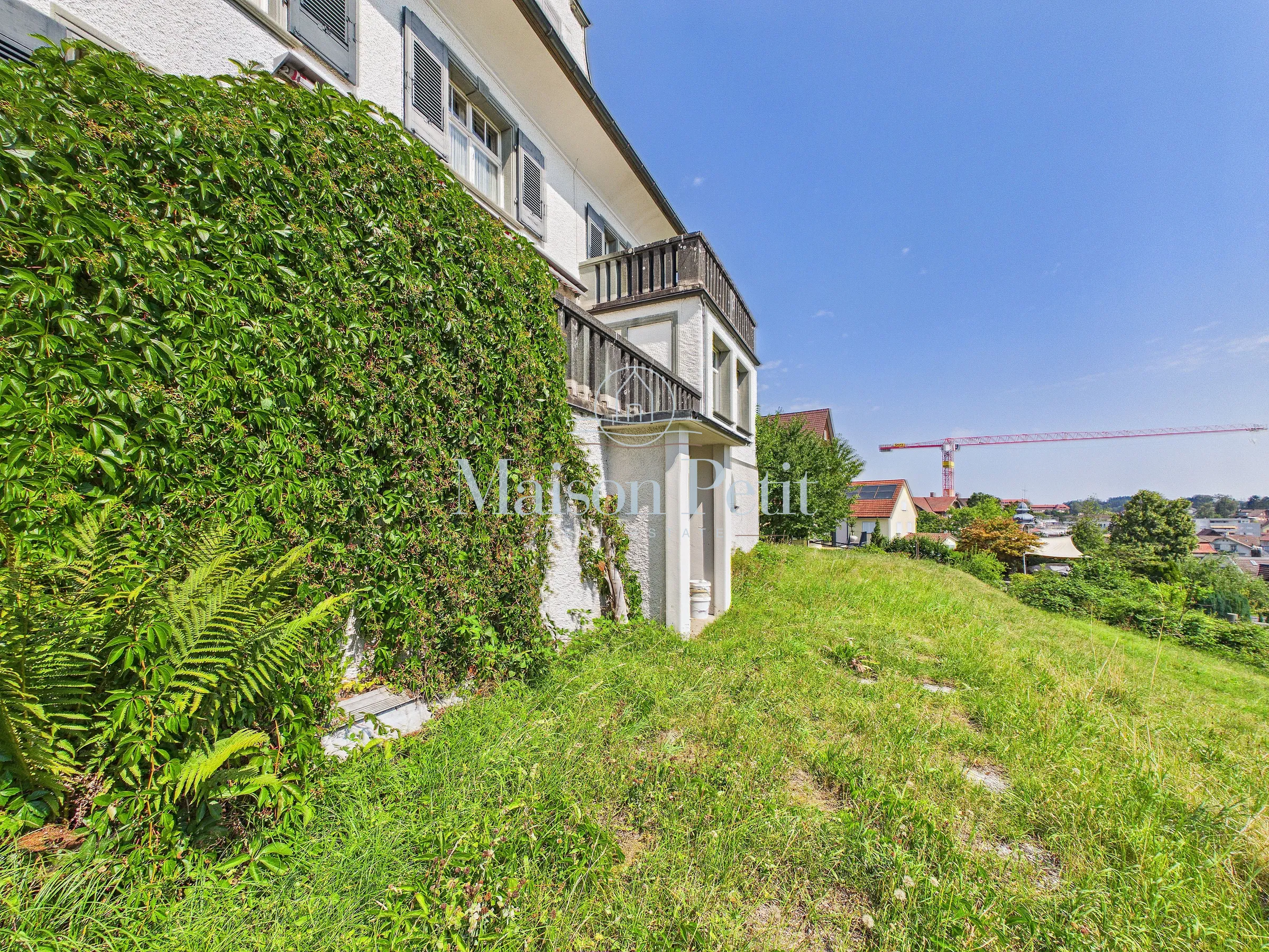 Historische 12.5-Zimmer-Villa mit grandiosem Entwicklungspotential - 9