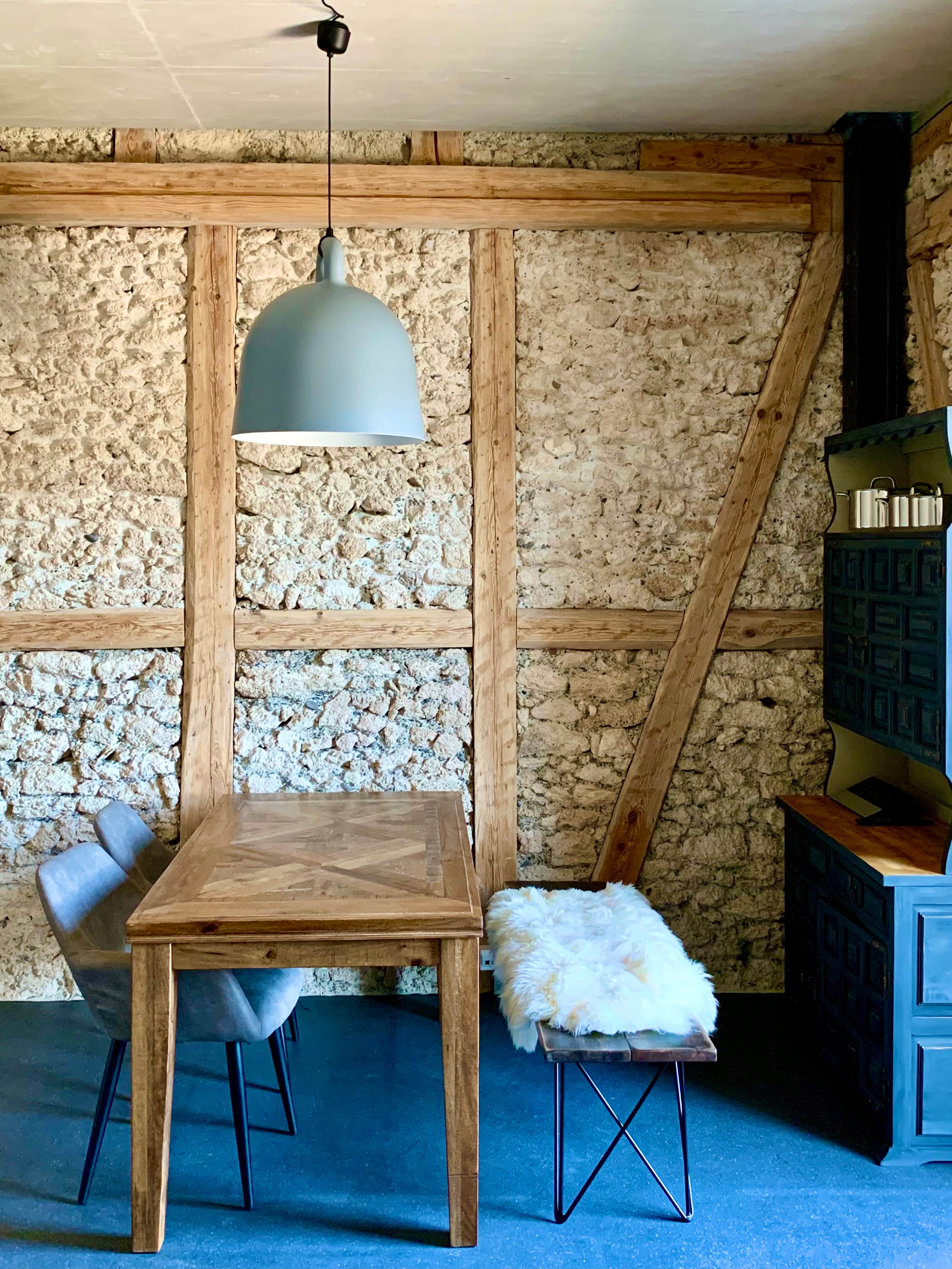 Historisches Bijou mit modernem Wohnkomfort – 2.5-Zimmer-Wohnung mit Balkon in Bollodingen - Bild 4