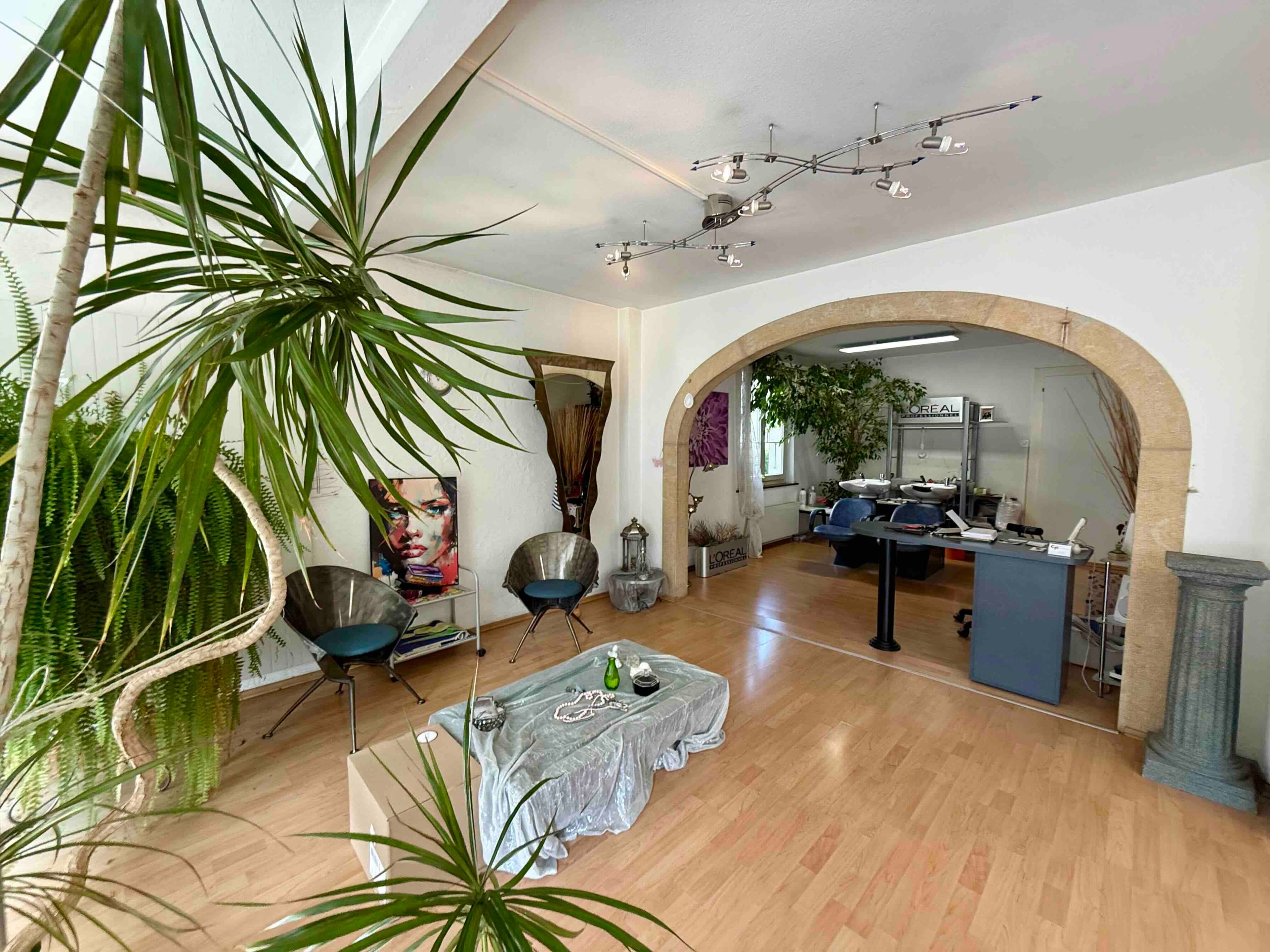 6.5-Zimmer-Haus mit Gewerbeanteil in Zuchwil kaufen - 4