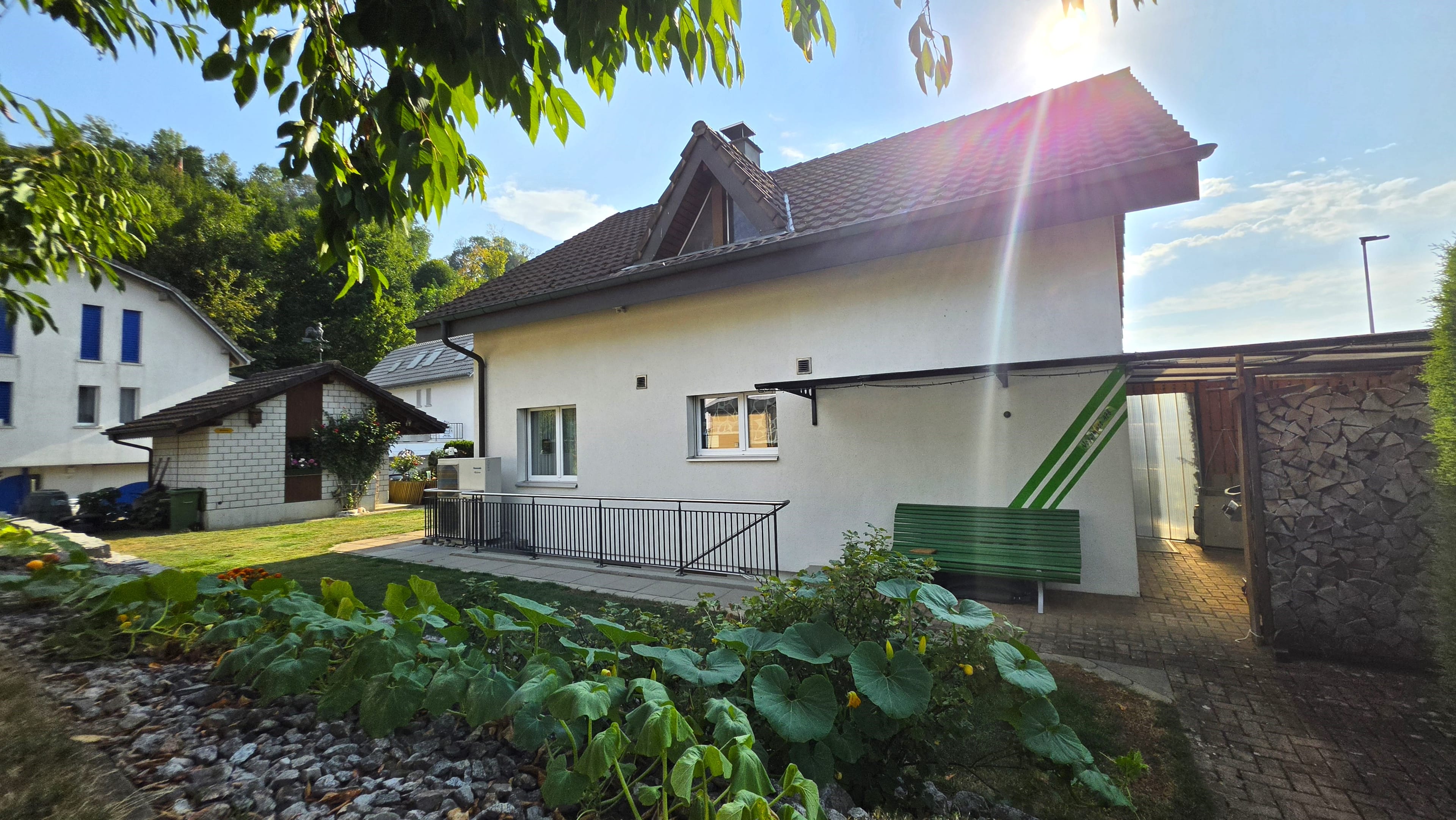 6.5-Zi.-Einfamilienhaus mit Pool in Leibstadt kaufen - 17