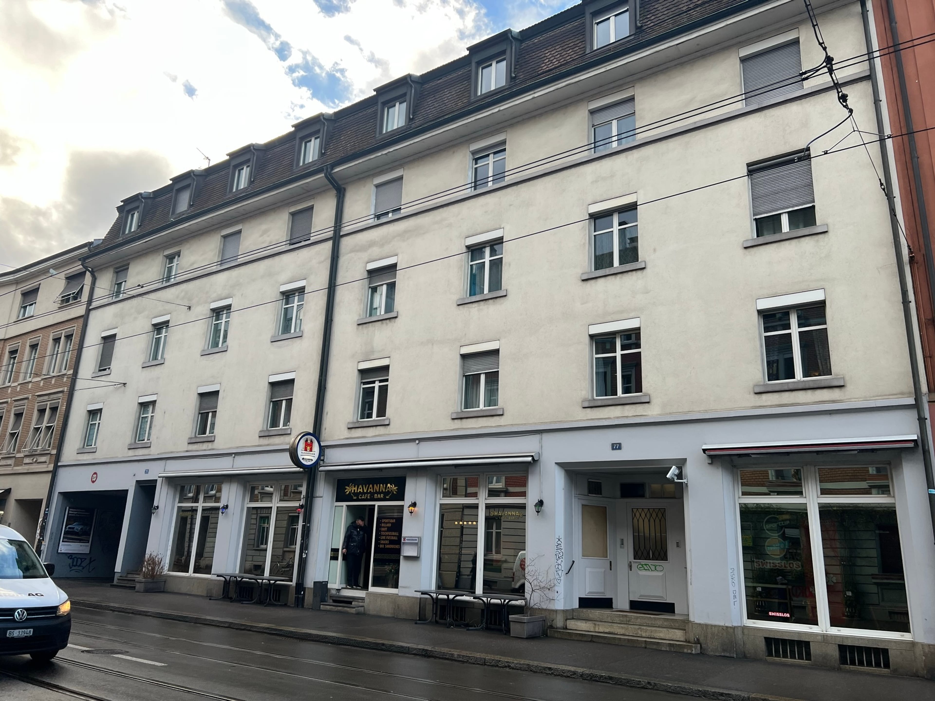 Tiefgaragenparkplatz Motorrad an der Klybeckstrasse, Basel mieten
