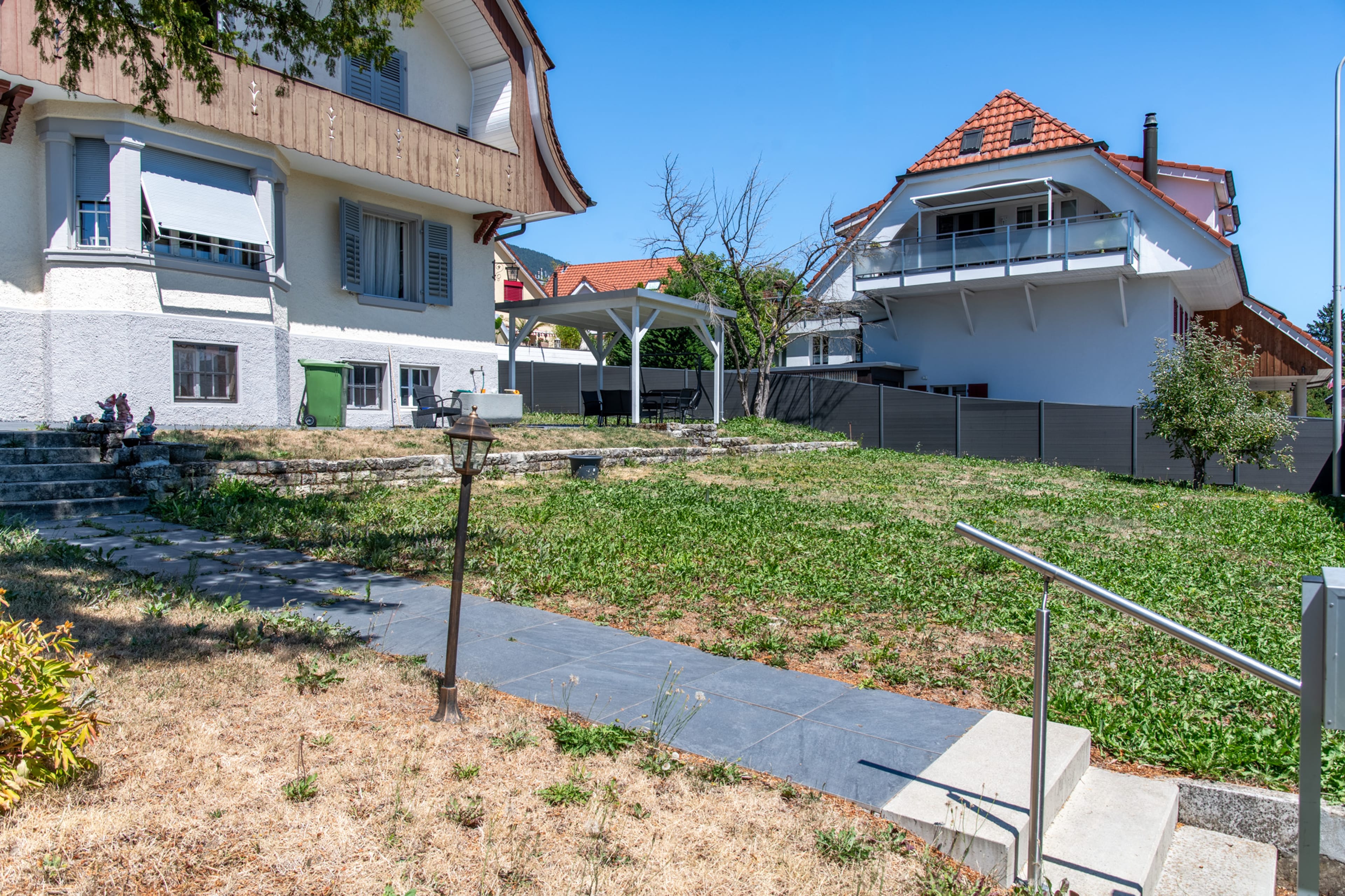 Ein Haus, unzählige Möglichkeiten – Zweifamilienhaus mit Gartenidylle und Ausbaupotenzial - 20