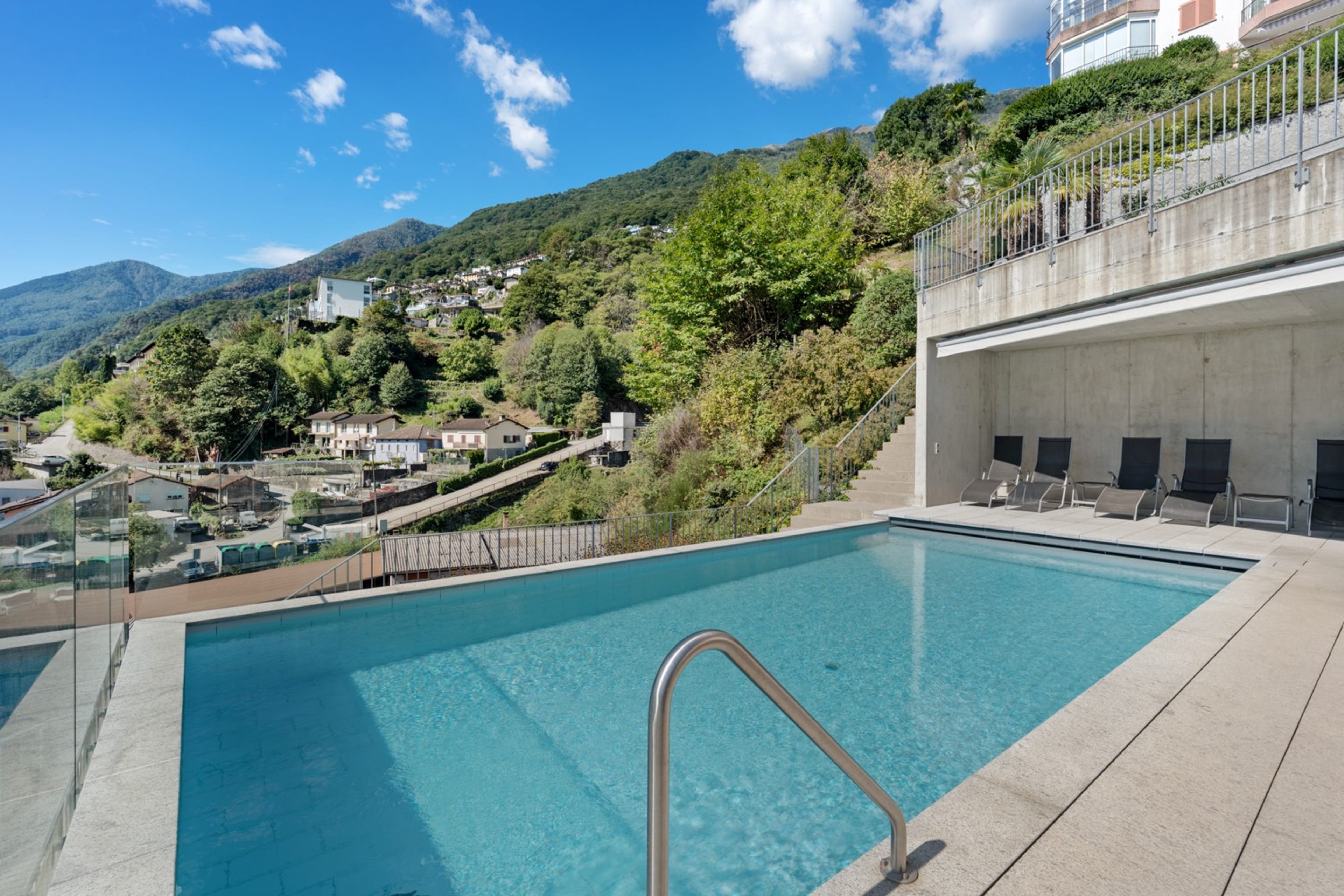 2.5-Zimmer-Attikawohnung mit Panoramasicht in Brissago kaufen - 17
