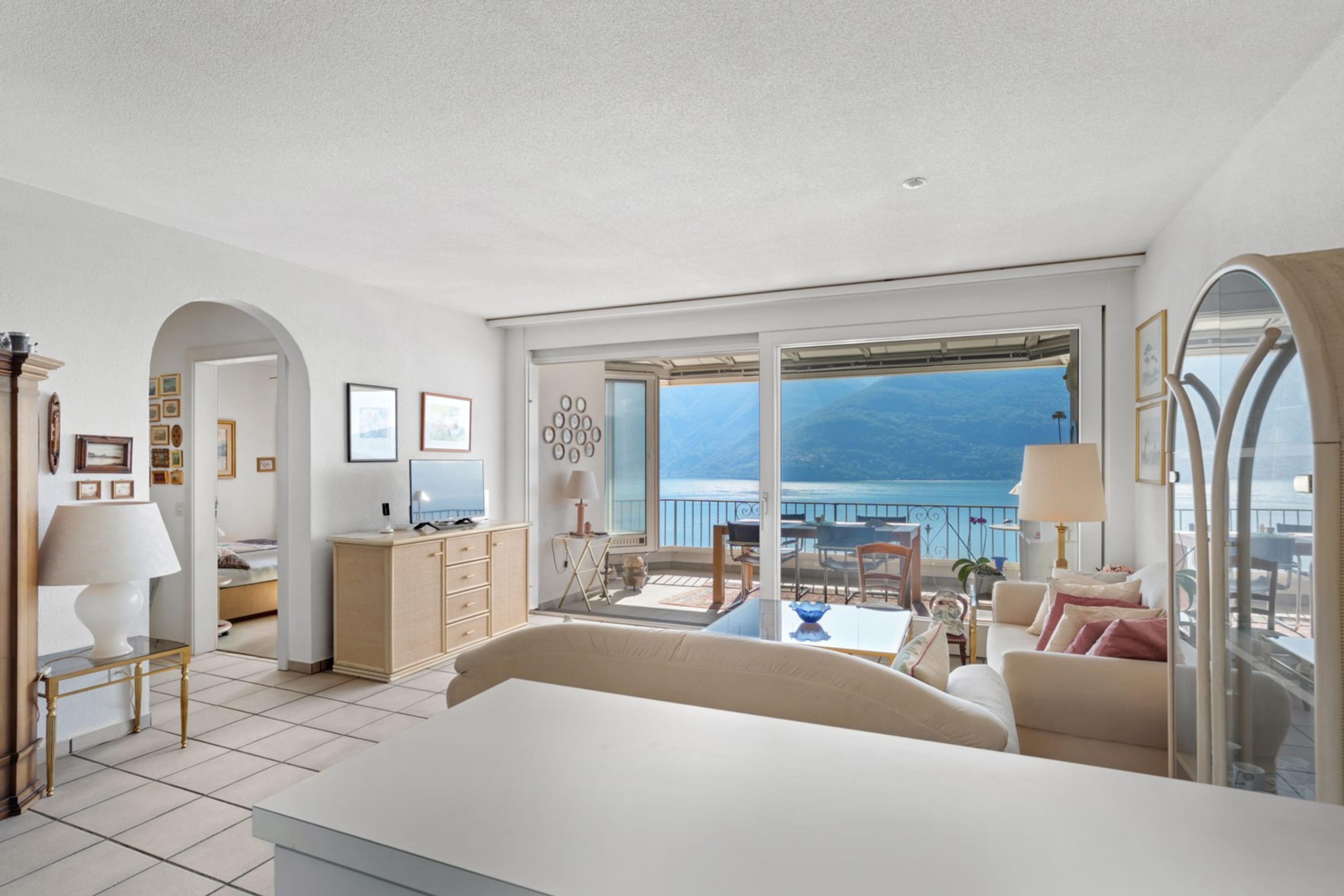 2.5-Zimmer-Attikawohnung mit Panoramasicht in Brissago kaufen - 5