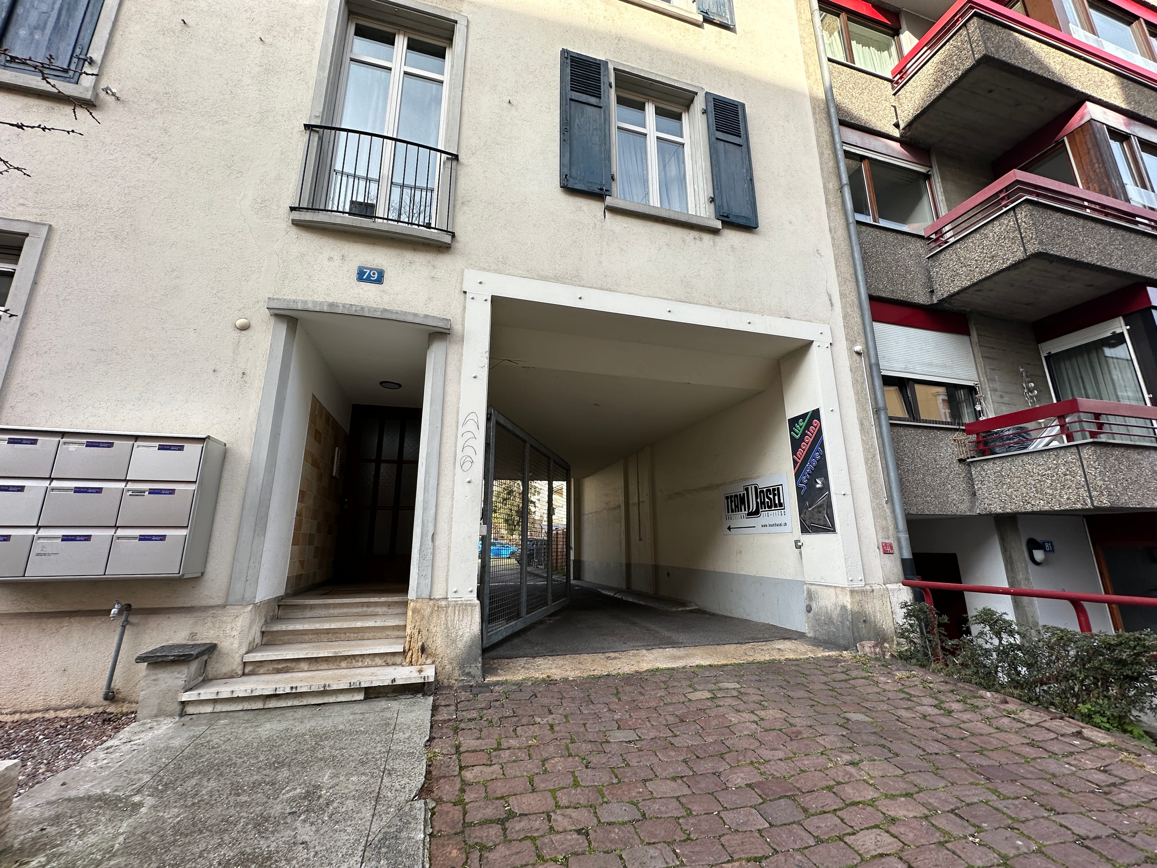 Tiefgaragenparkplatz mieten - Efringerstrasse 79, Basel