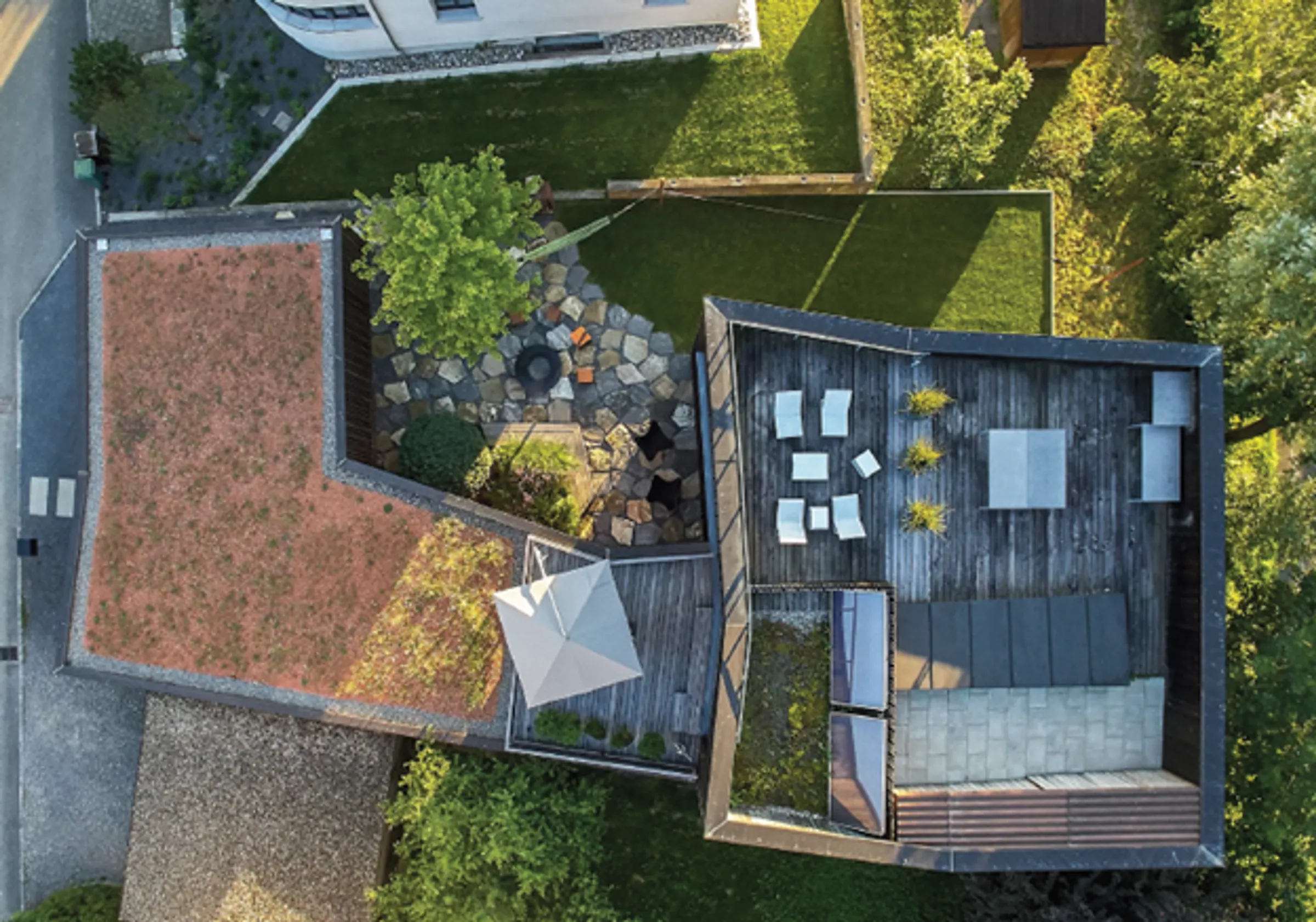 Bald im Angebot Designvilla mit Seesicht in Sempach - 9