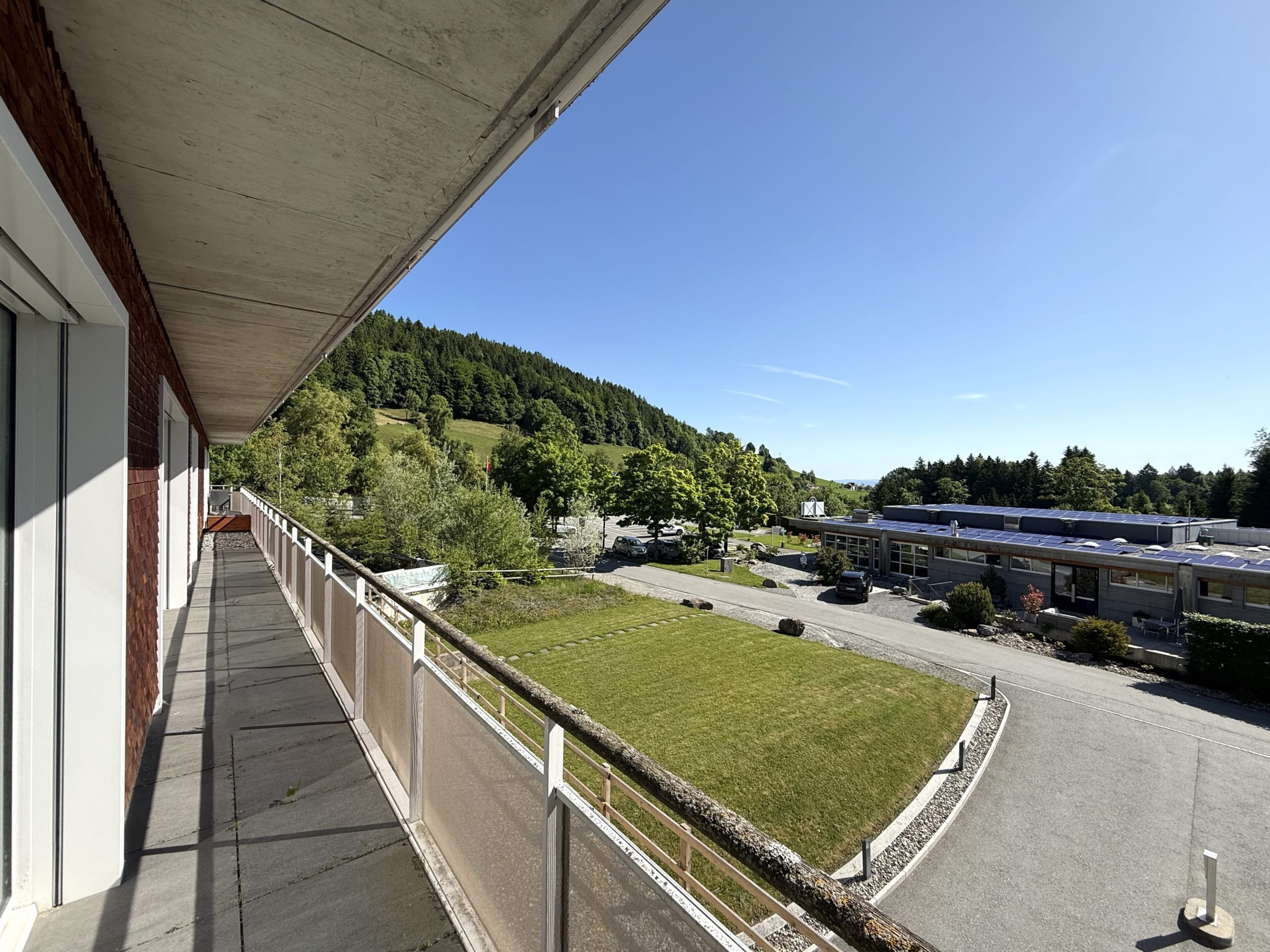 3.5-Zi-Wohnung mit 28 m² Terrasse in Grub AR kaufen - Bild 1