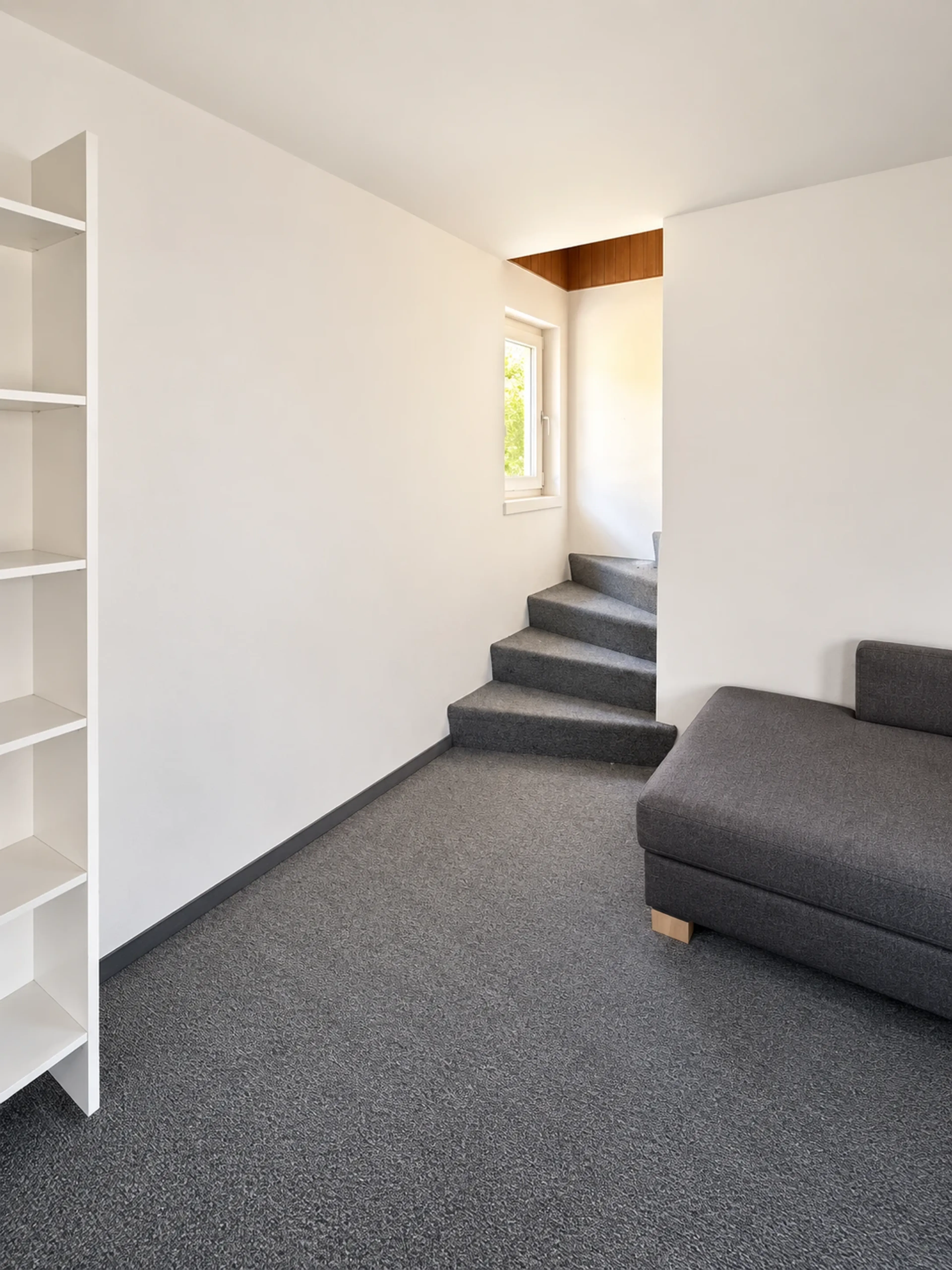 6-Zimmer-Einfamilienhaus mit 761 m² Grundstück in Wabern bei Bern – sanierungsbedürftig, mit viel Spielraum - 8