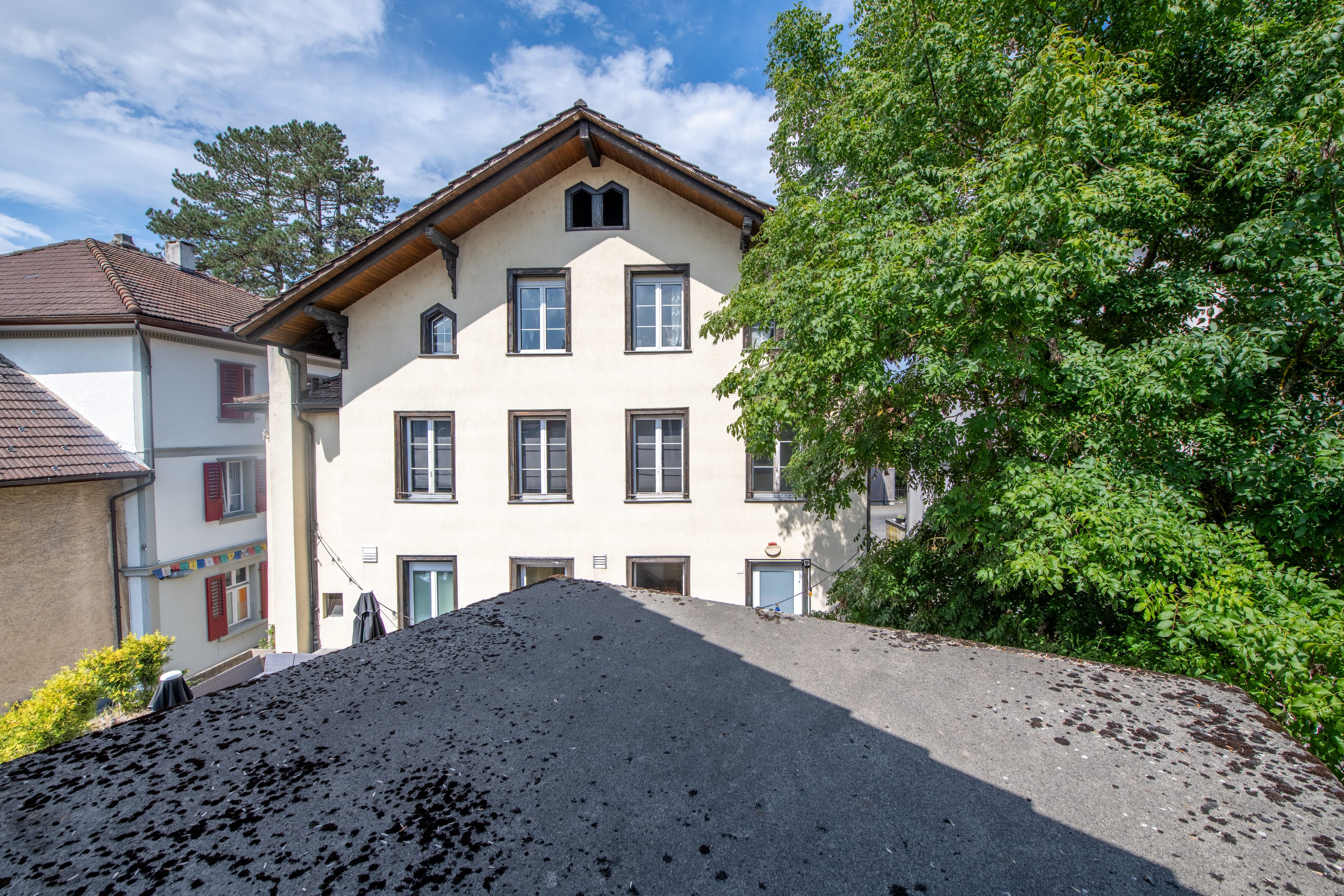 Wo Wohnen auf Gewerbe trifft – Vielseitige Liegenschaft mit Restaurant & Lagergebäude - 34