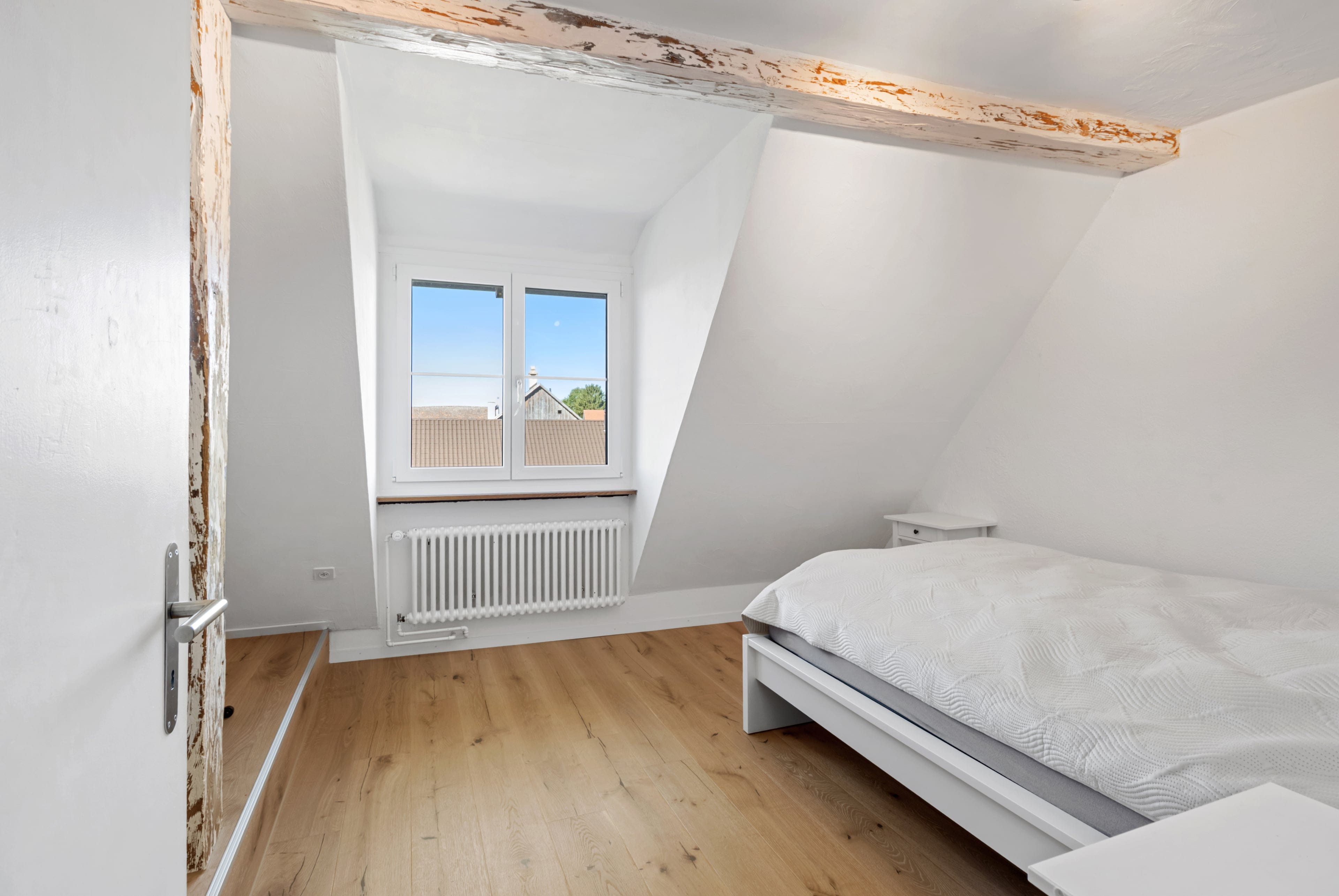 7-Zimmer Reihenhaus mit Charme in Wilchingen kaufen - 11