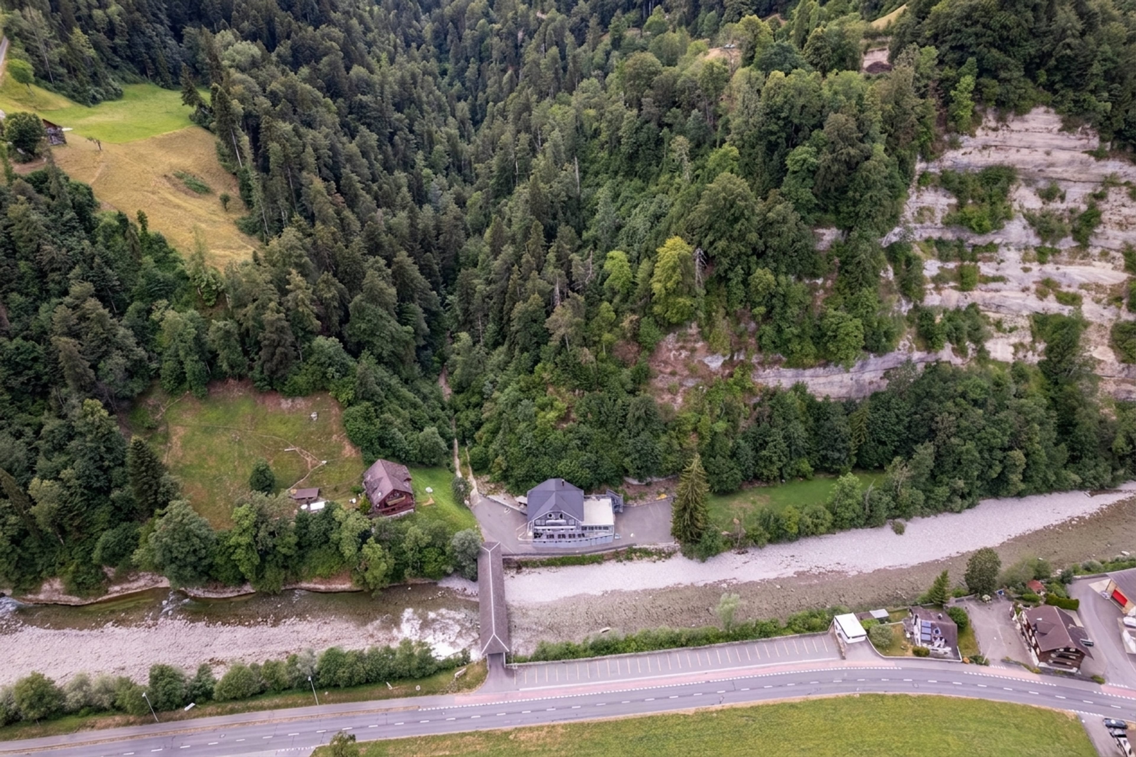 5.47 Hektaren Freiheit. Ein aussergewöhnliches Anwesen mit rund 900 m² Nutzfläche