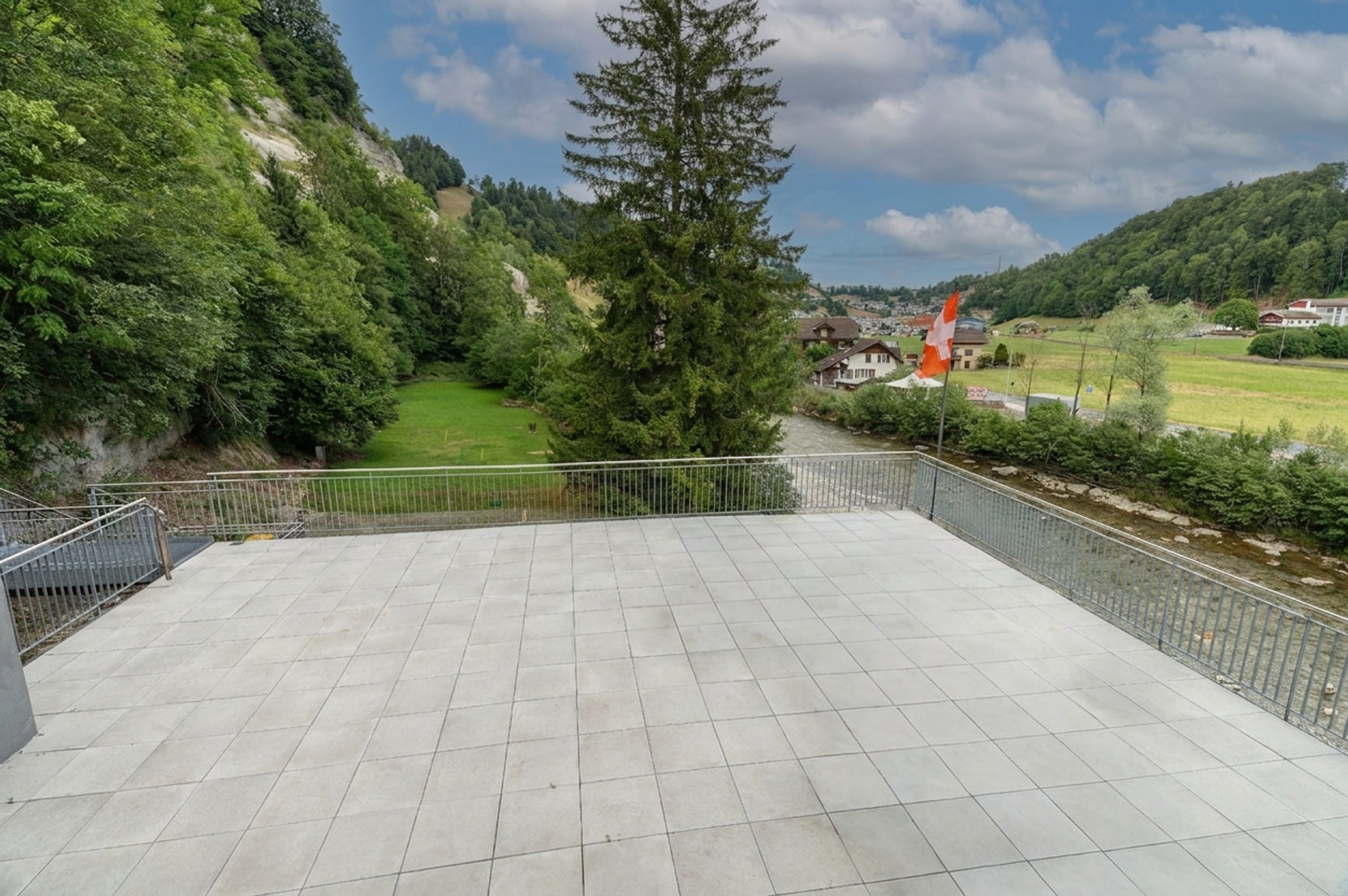 5.47 Hektaren Freiheit. Ein aussergewöhnliches Anwesen mit rund 900 m² Nutzfläche - 8