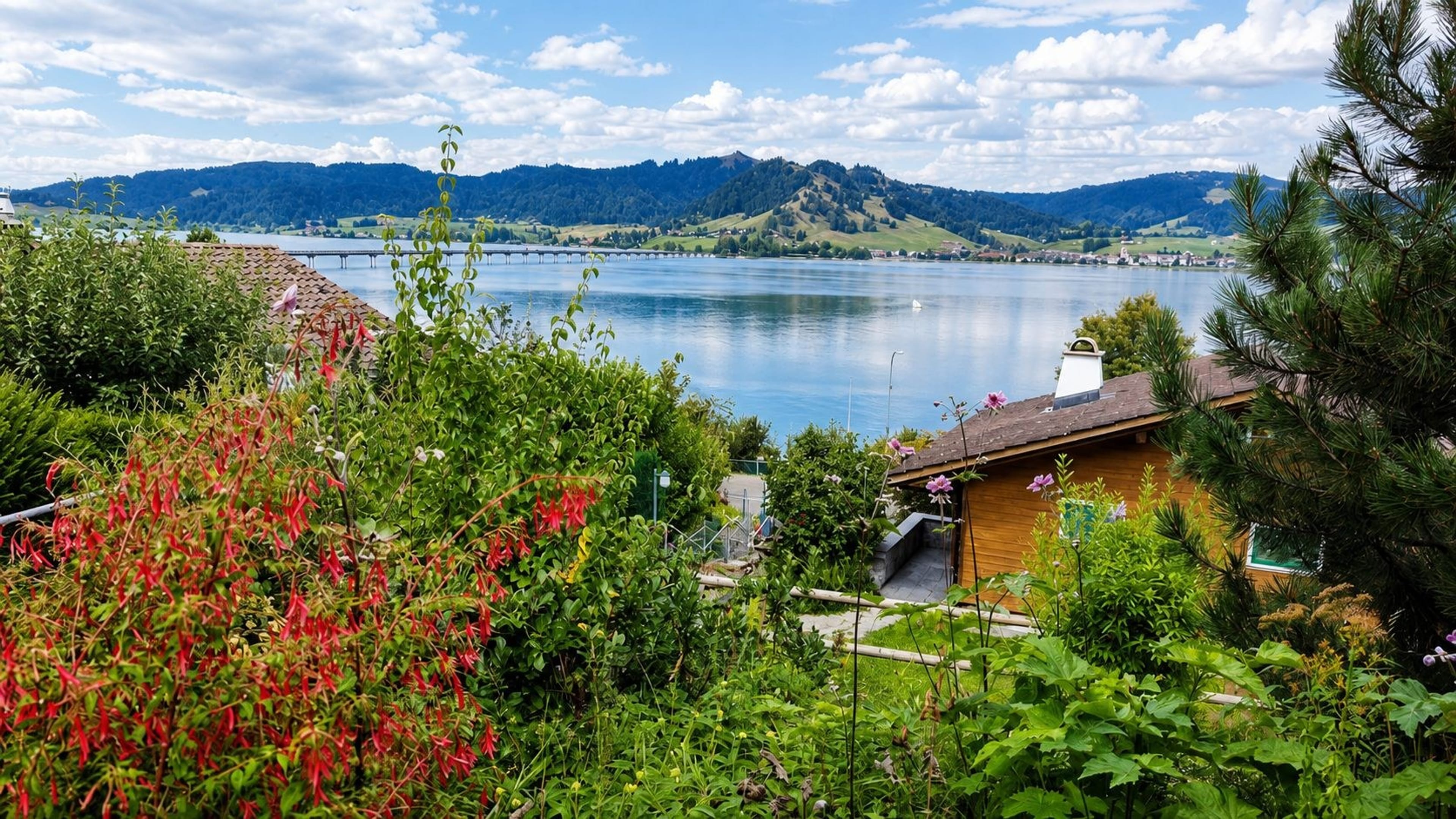 FERIENHAUS MIT SENSATIONELLER SEE- UND BERGSICHT - 6