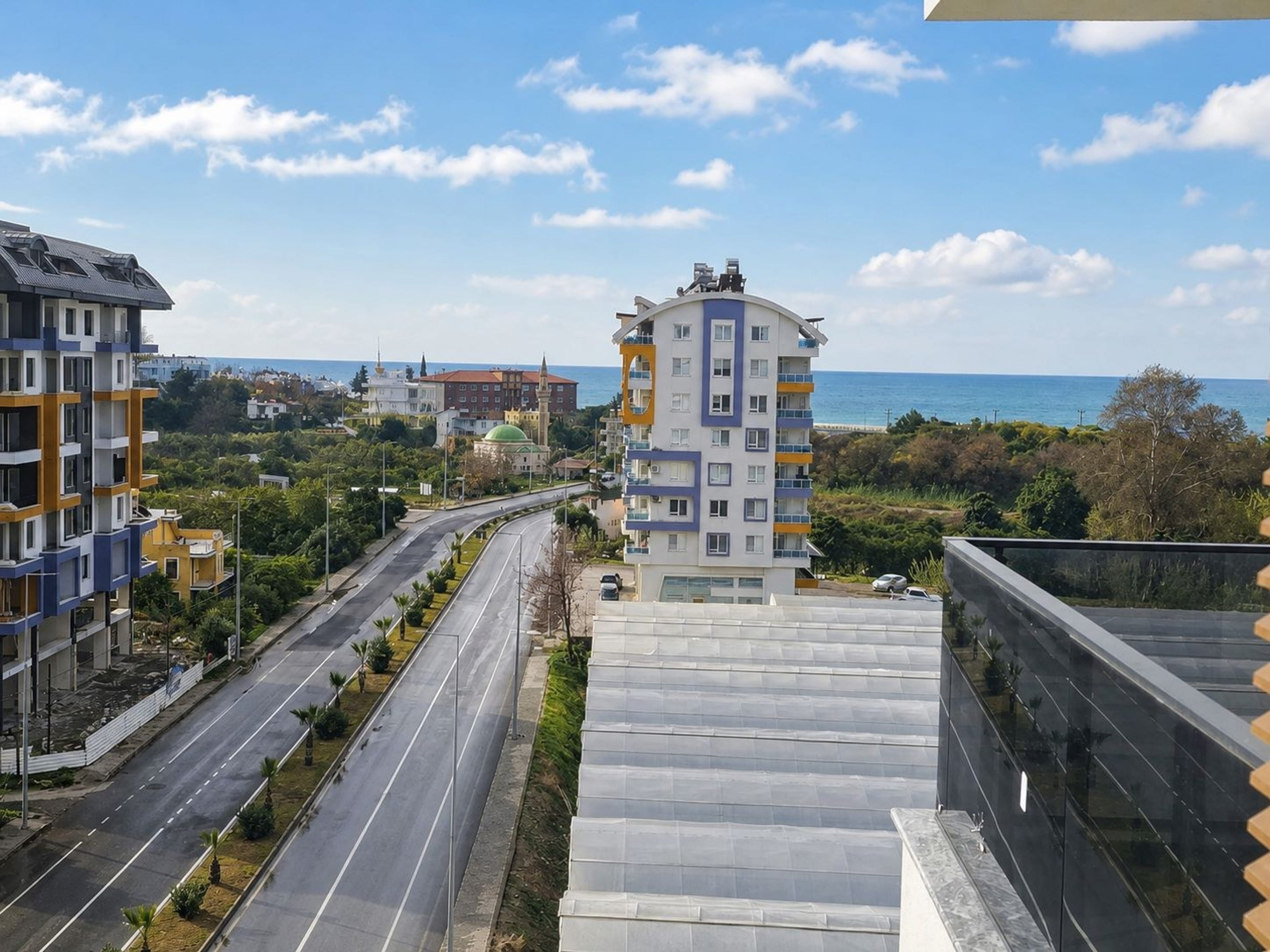 STRANDNAHES APARTMENT MIT MEERBLICK IN ALANYA-DEMIRTAŞ