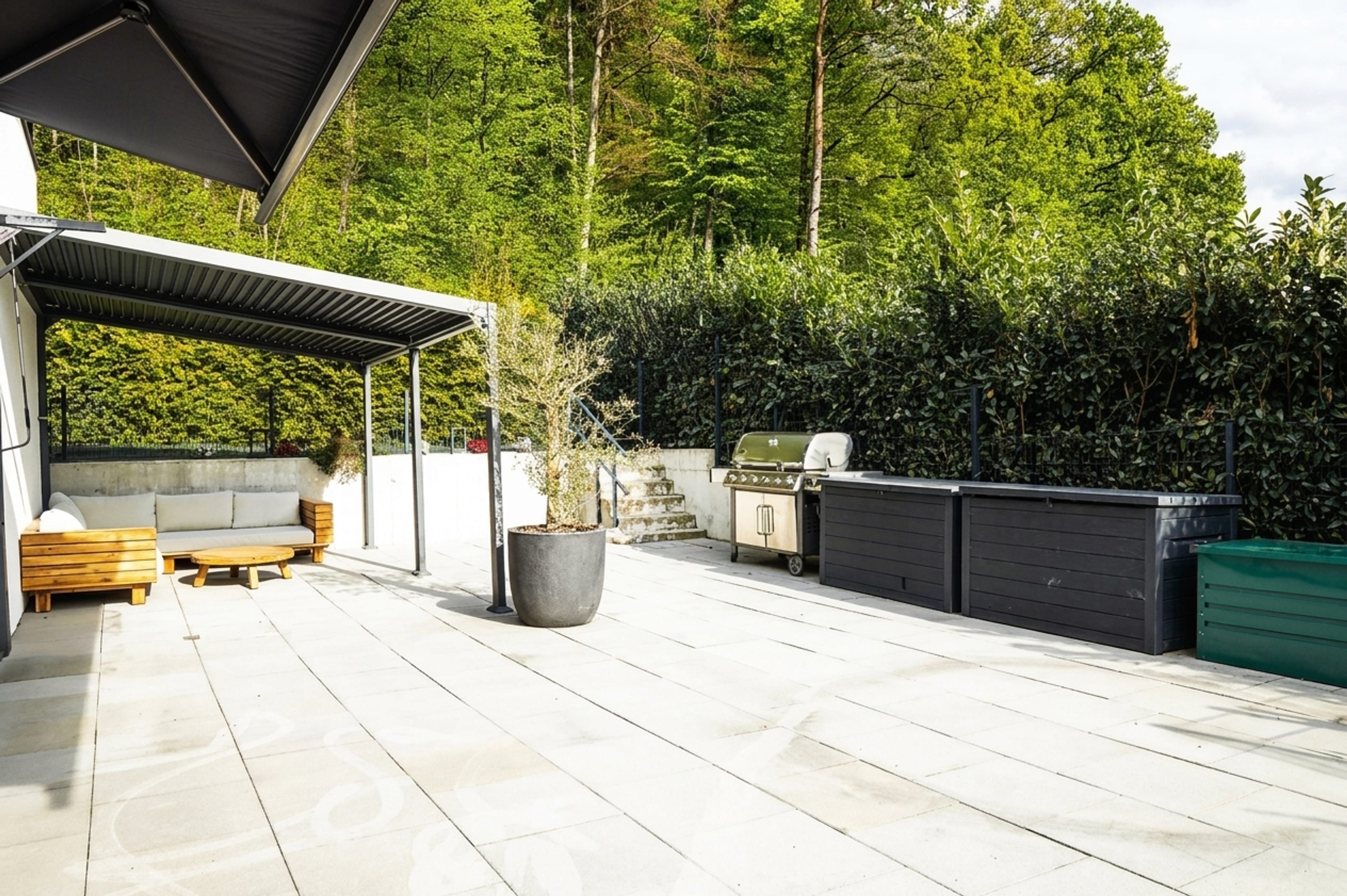 3.5-Zimmer-Attikawohnung mit Garten in Meinisberg kaufen - Bild 1
